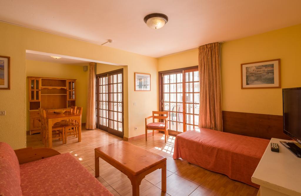 Two-Bedroom Apartment,1207528507:JPEG