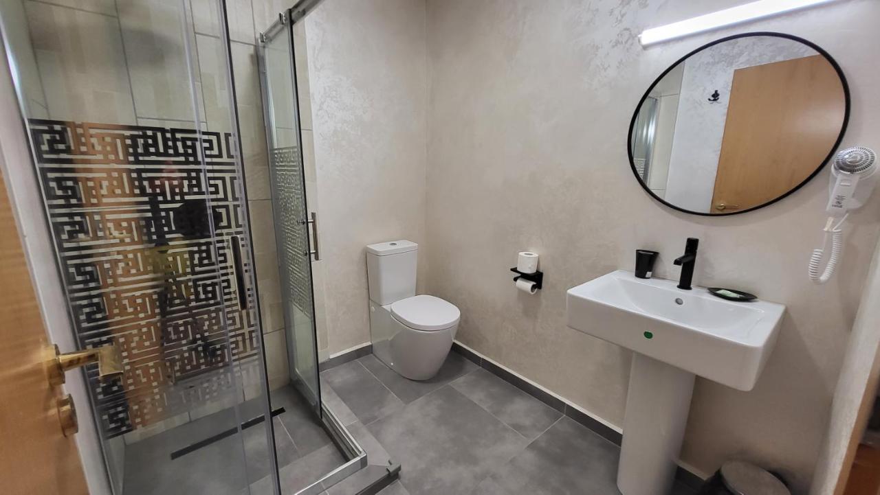 Double Room,1425571906:JPEG