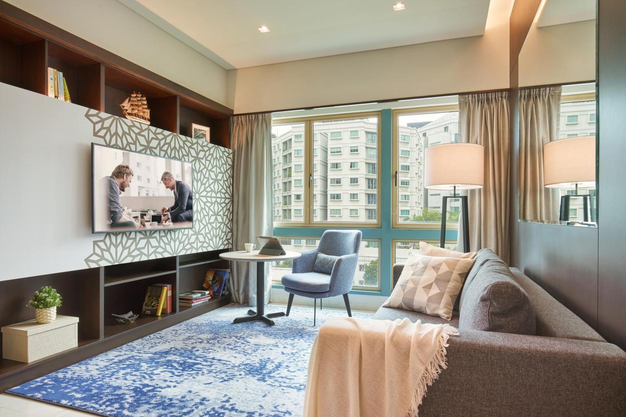 Deluxe One-Bedroom Apartment