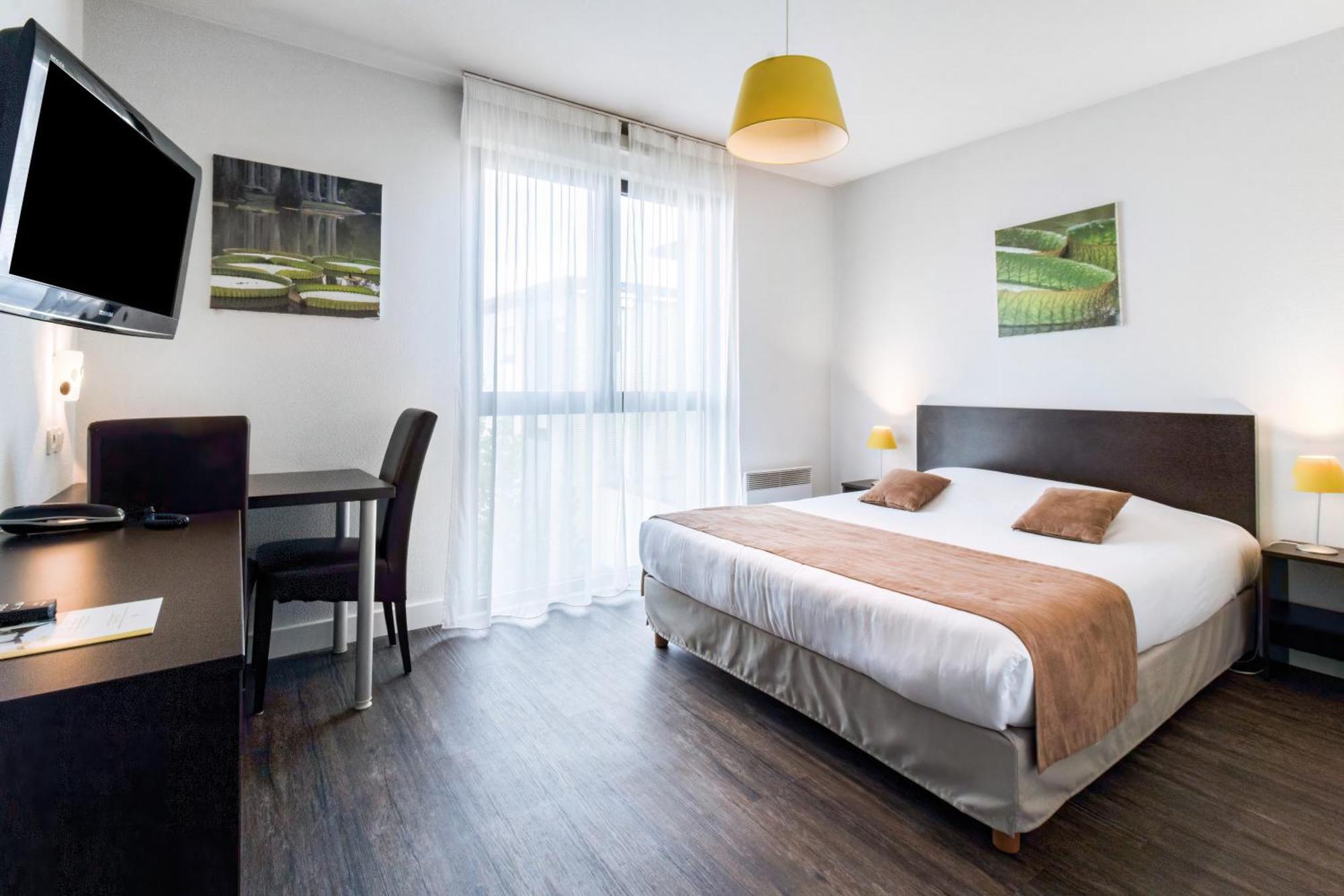 Studio Double Bed