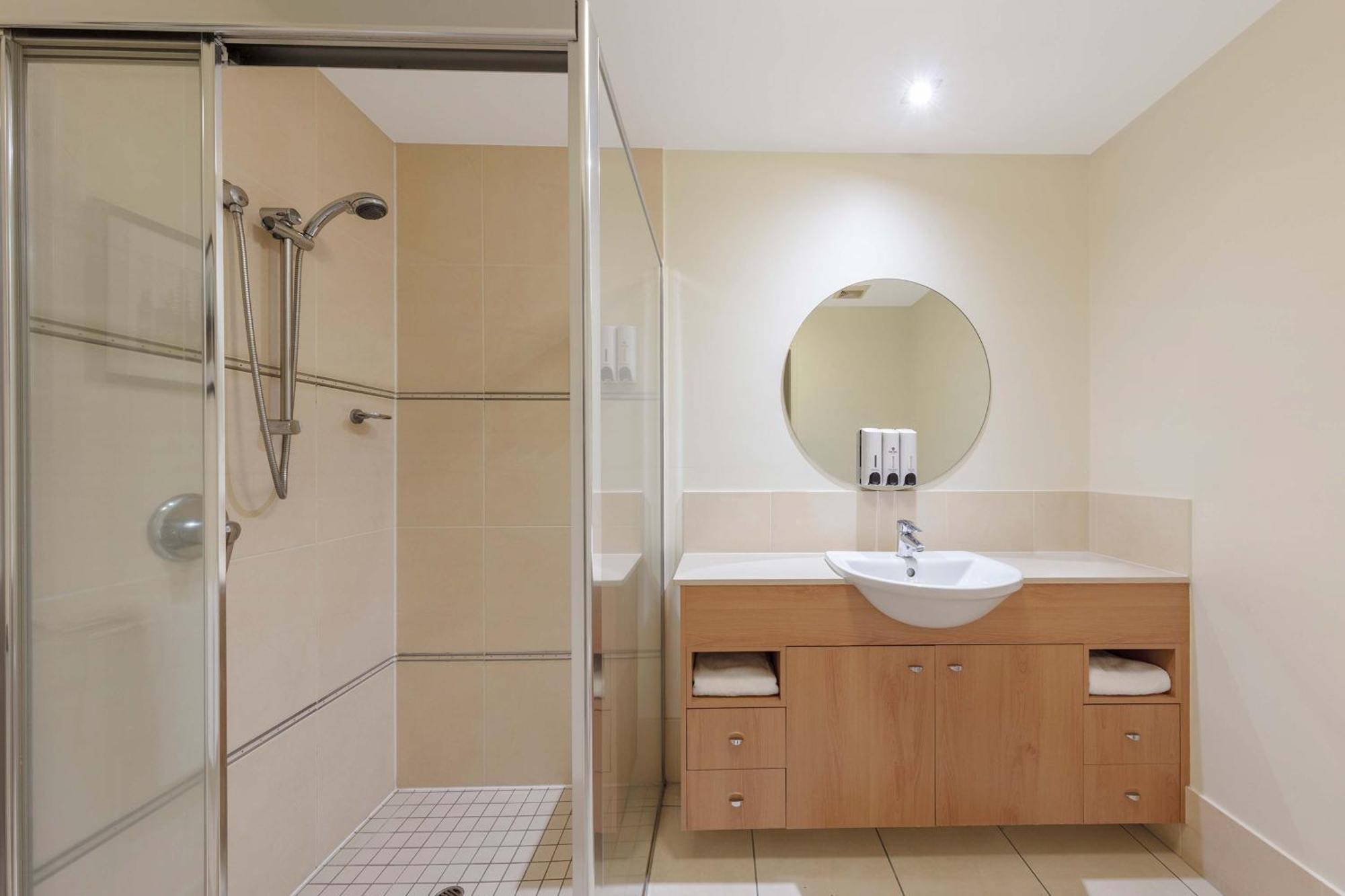 Three-Bedroom Apartment Water View