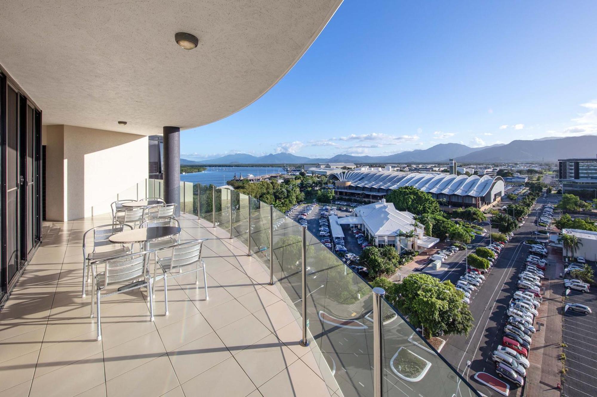 Two-Bedroom Apartment Mountain View