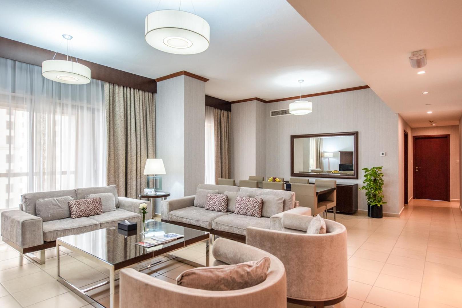 Deluxe Four-Bedroom Apartment,1465762712:JPEG