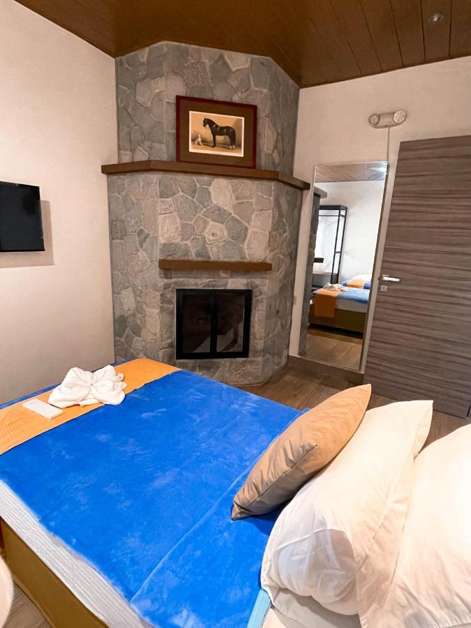 Two-Bedroom Apartment,1470780530:JPEG