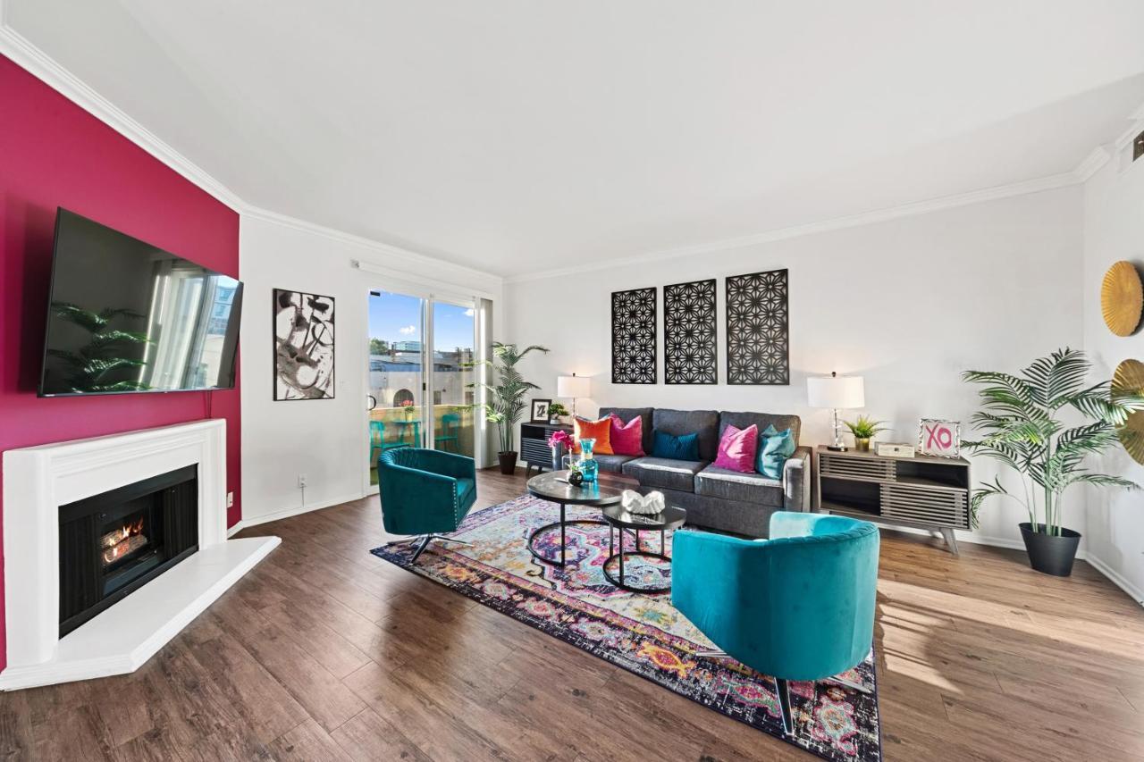 Two-Bedroom Apartment,1474816960:JPEG