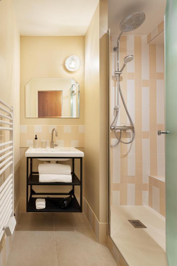 Two-Bedroom Apartment,1494108850:JPEG