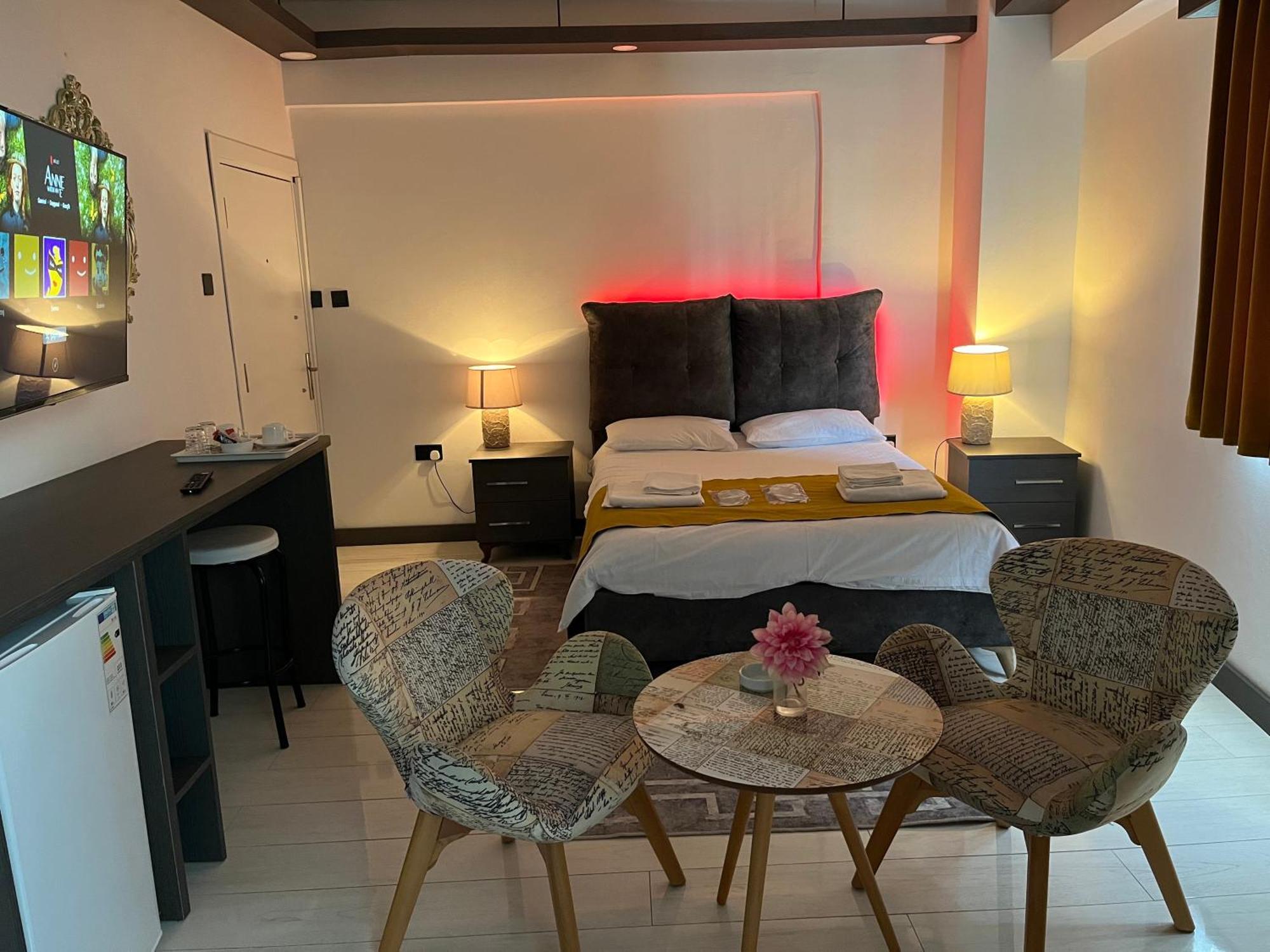 Deluxe Double Room with Shower,1500749458:JPEG