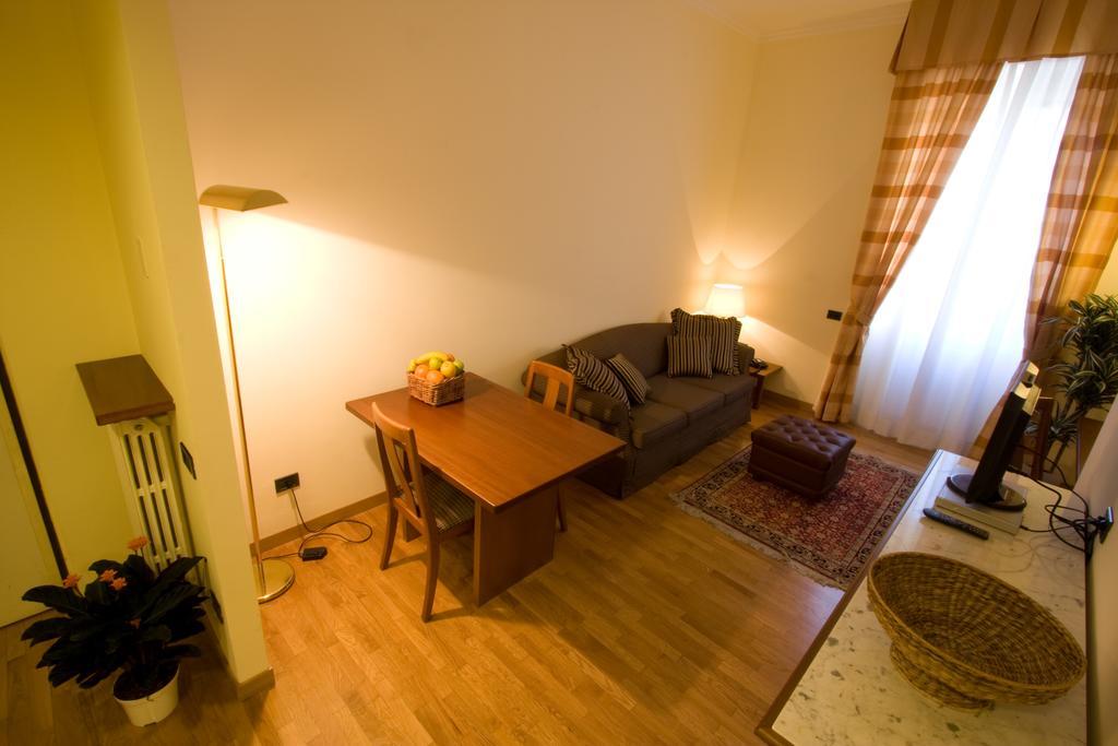 Executive One-Bedroom Apartment,632836629:JPEG