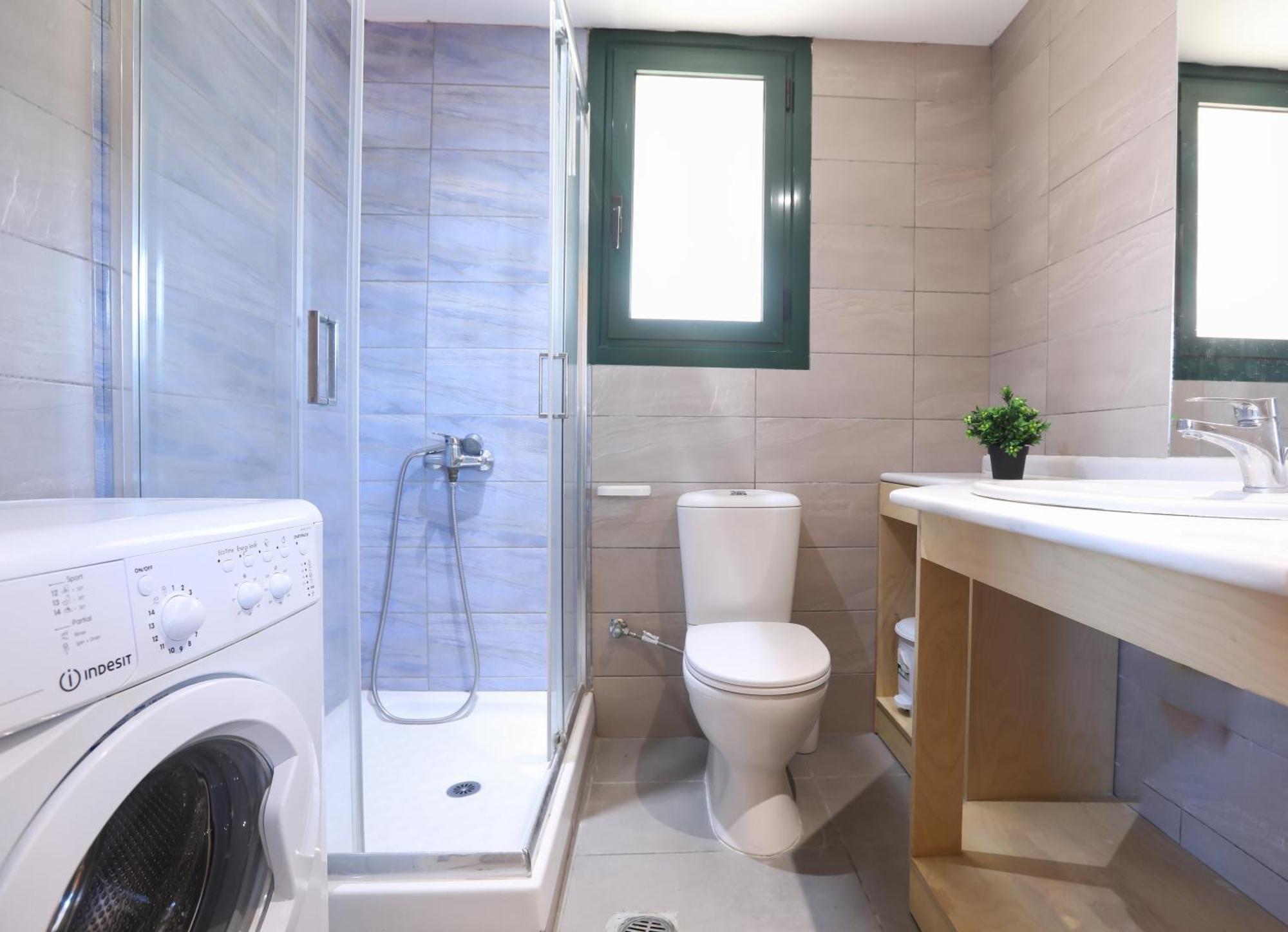 Camera Familiare con Bagno Privato