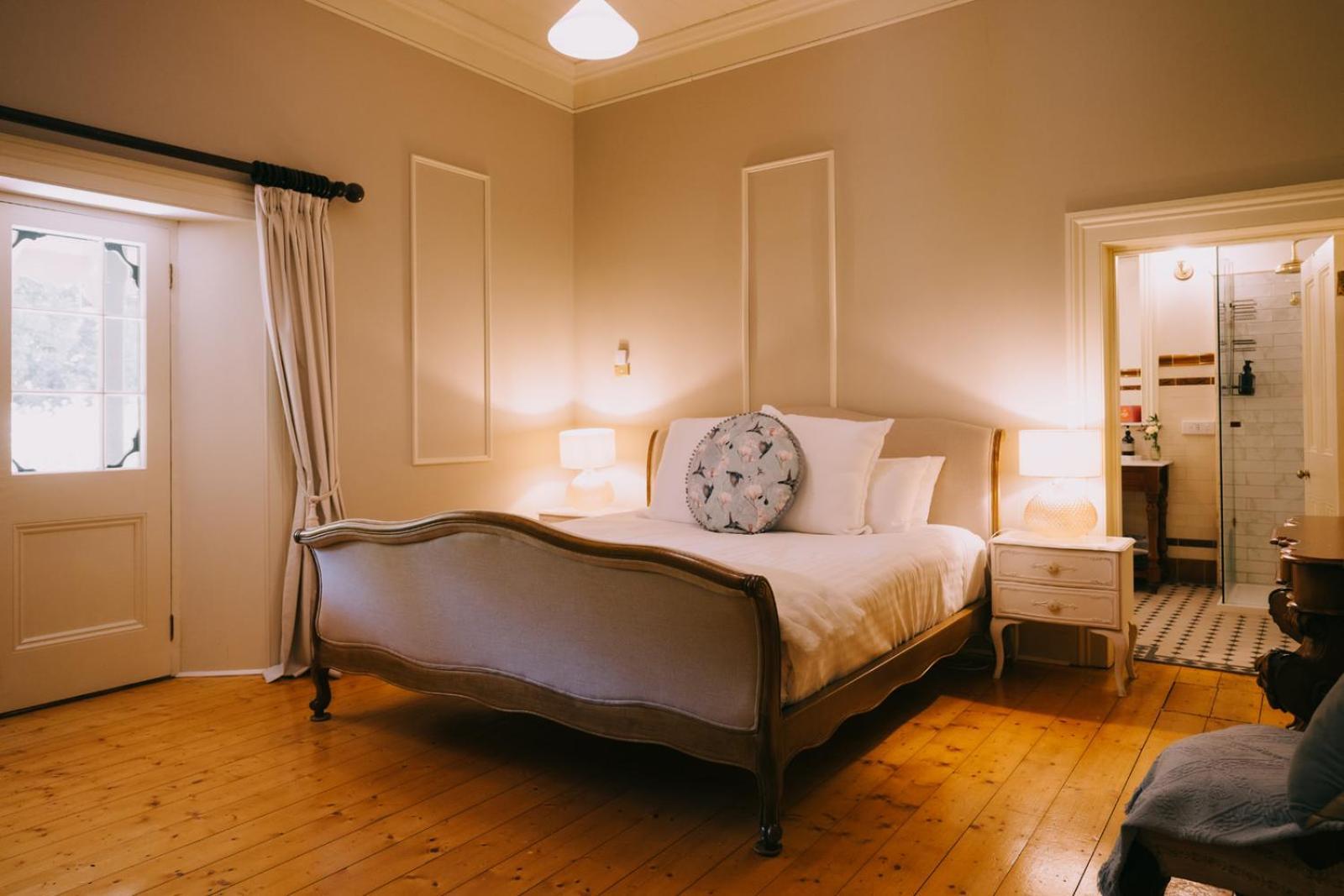 Suite with Garden View