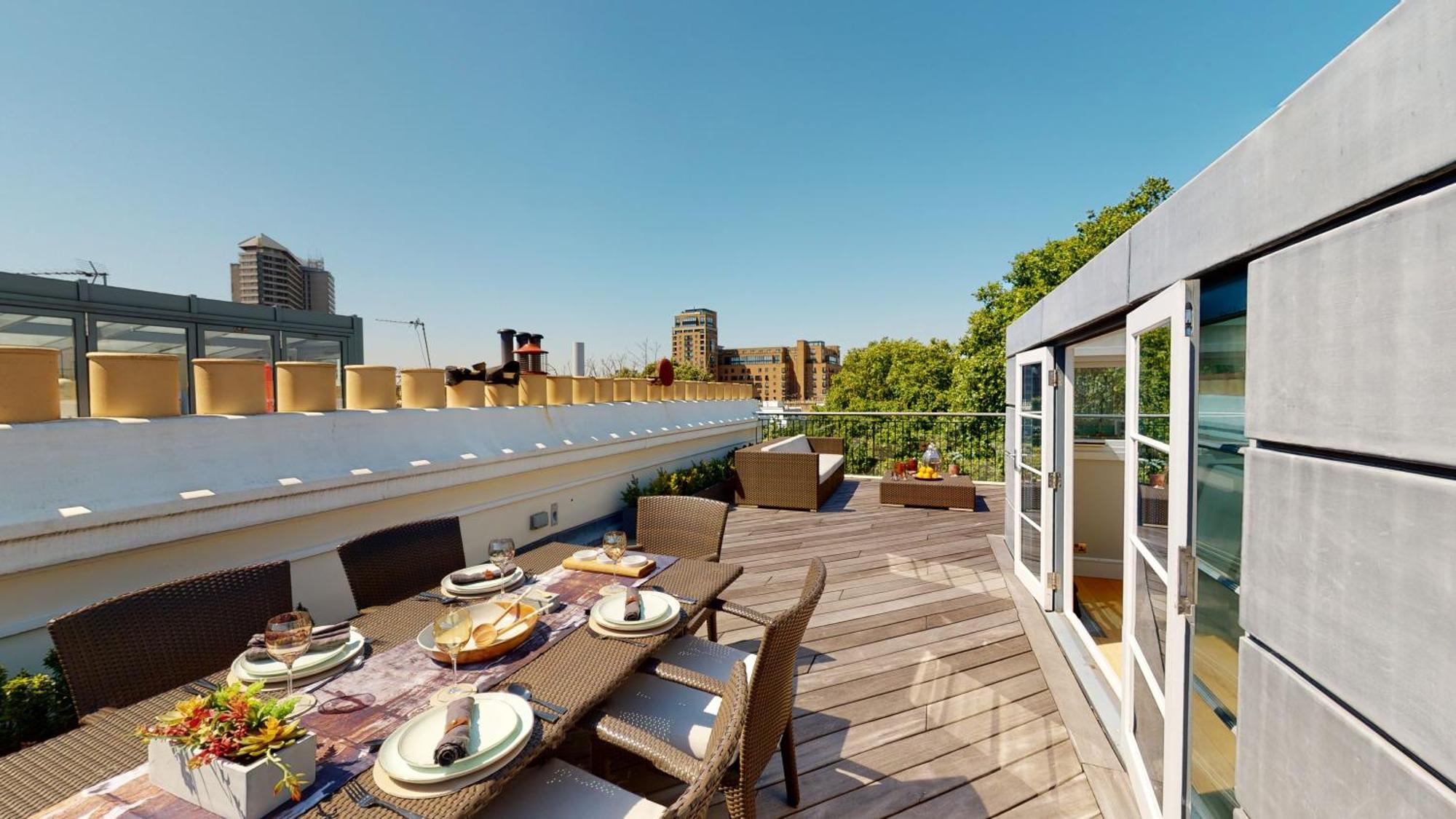 One-Bedroom Apartment Terrace,1522466119:JPEG