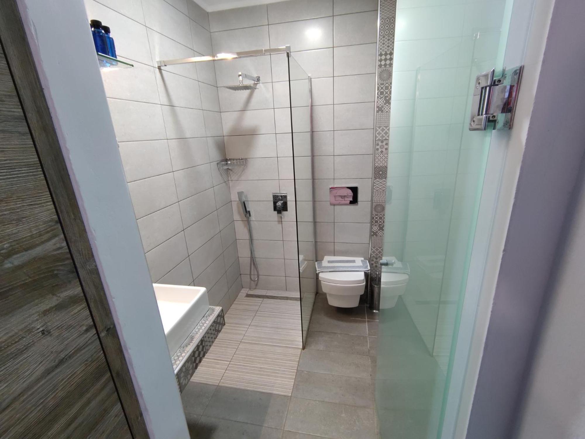 Superior Apartment,1529240608:JPEG