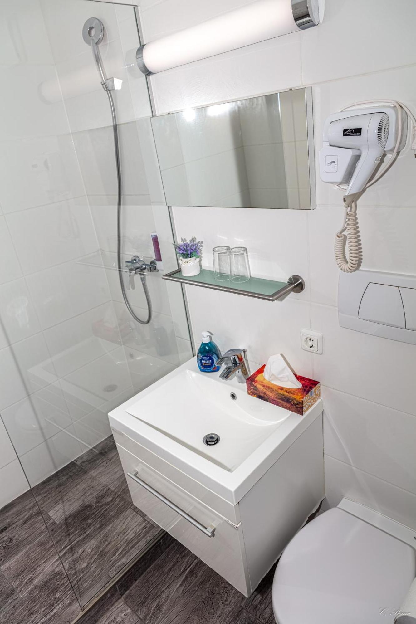 Studio Apartment double balcony
