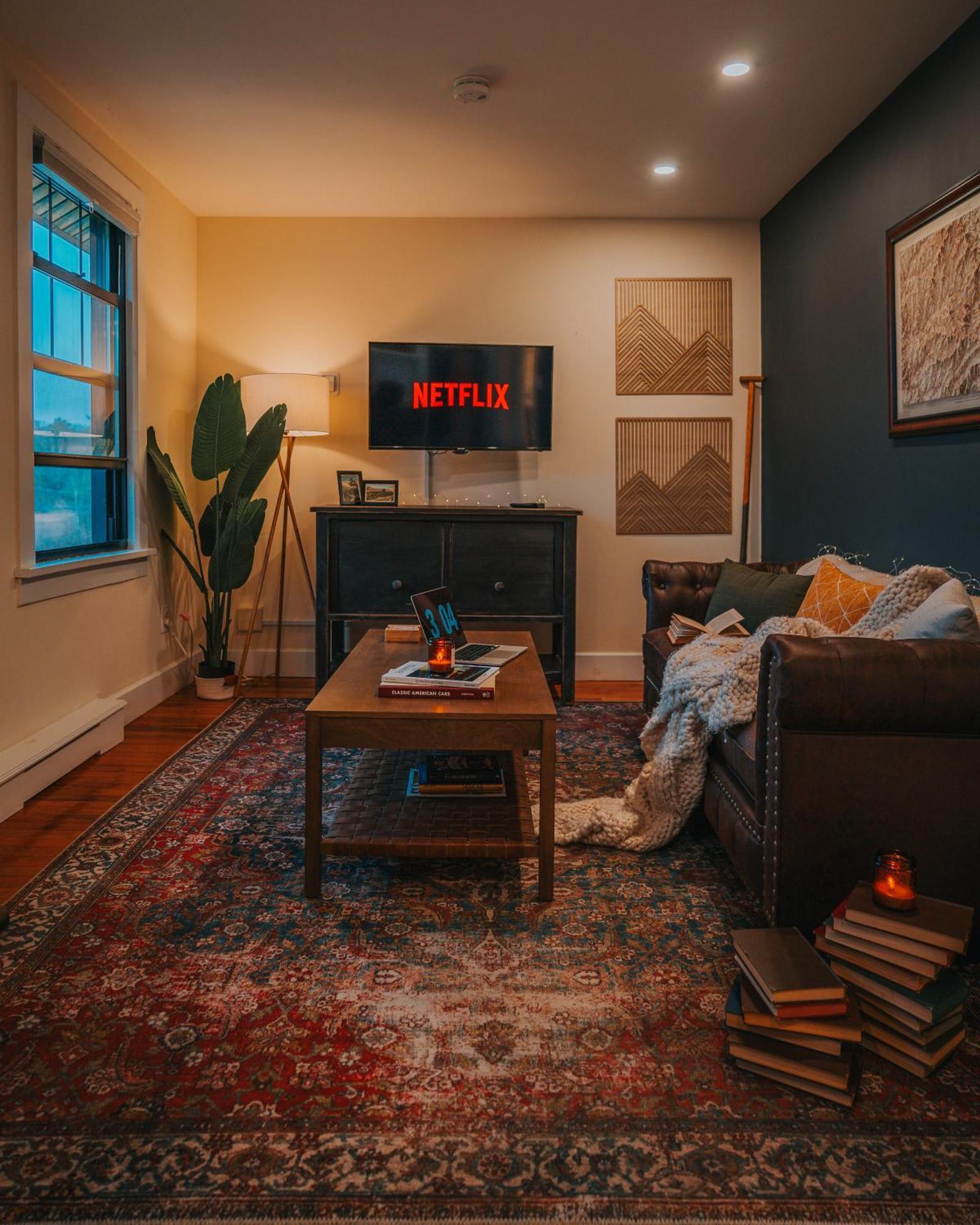 One-Bedroom Apartment,1531575022:JPEG
