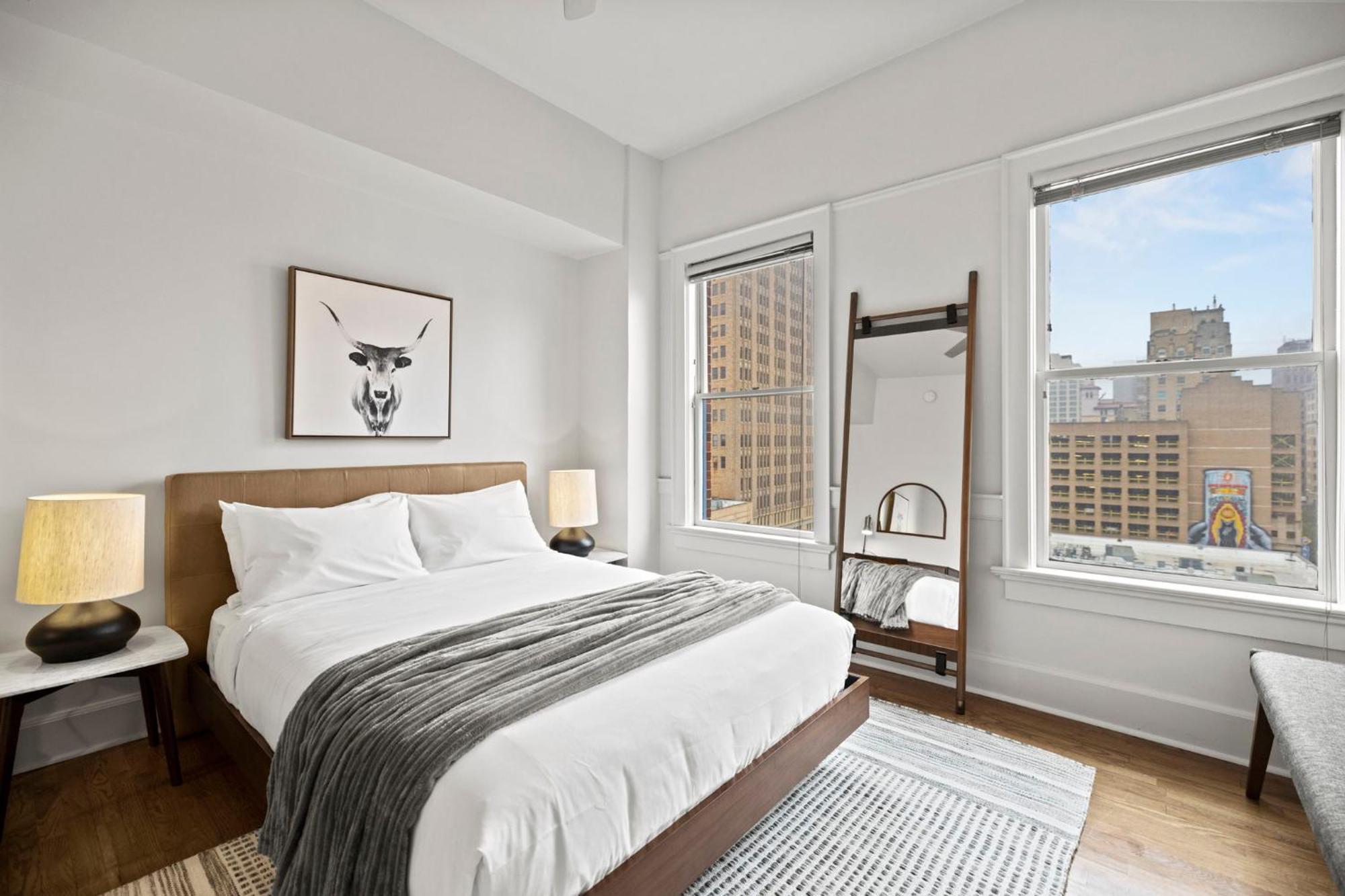 Deluxe Apartment