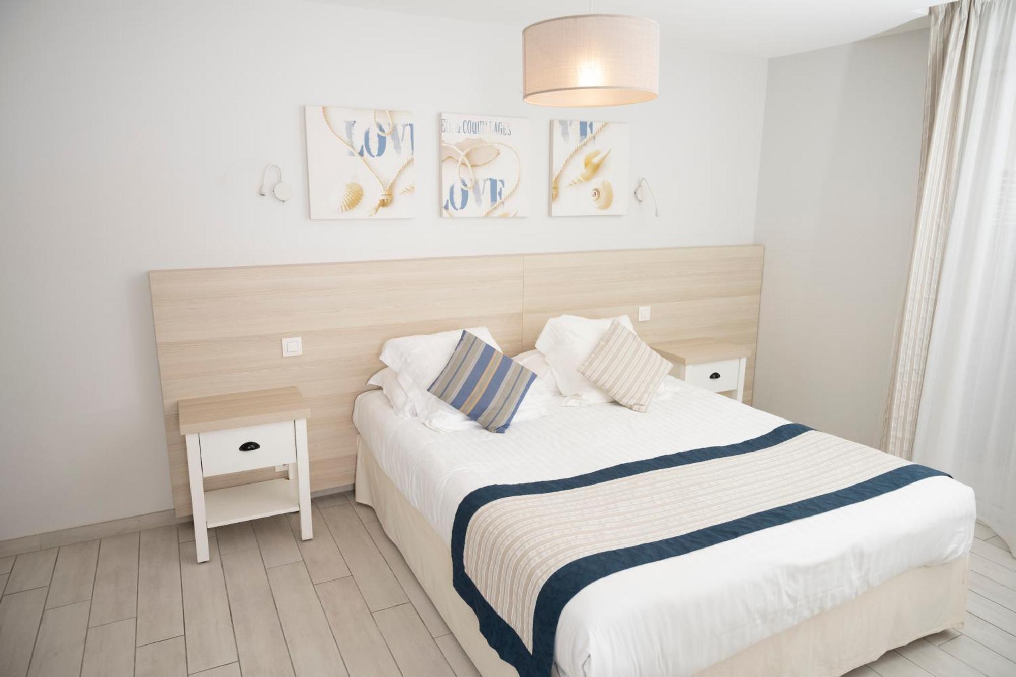 One-Bedroom Apartment with Terrace - Disability Access