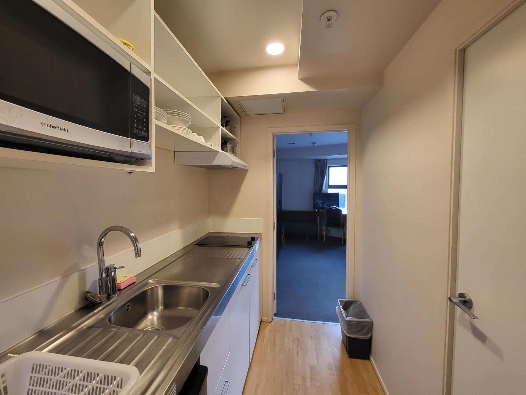 Studio Apartment with Two Single Beds