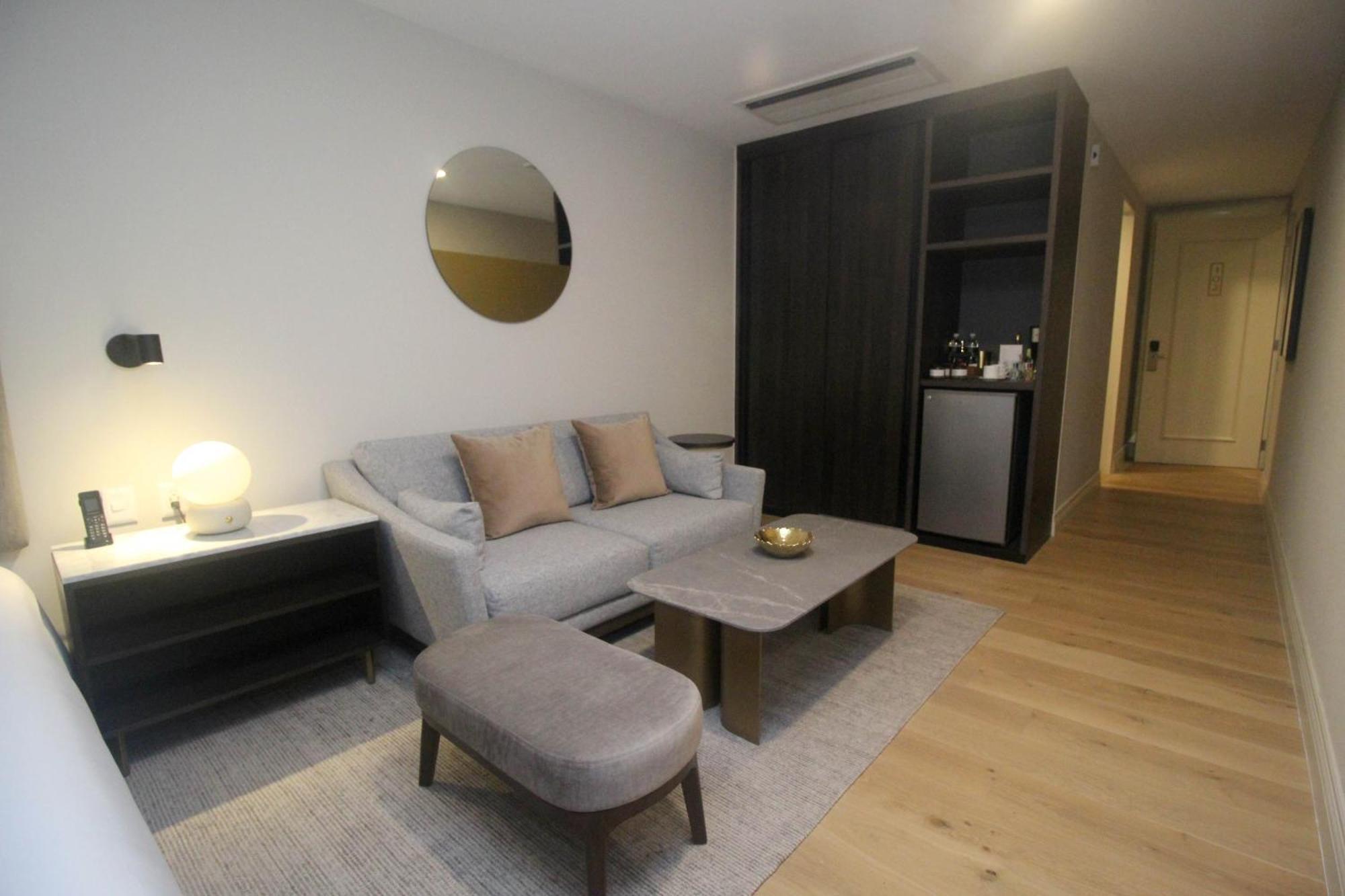 Apartment,1705165402:JPEG