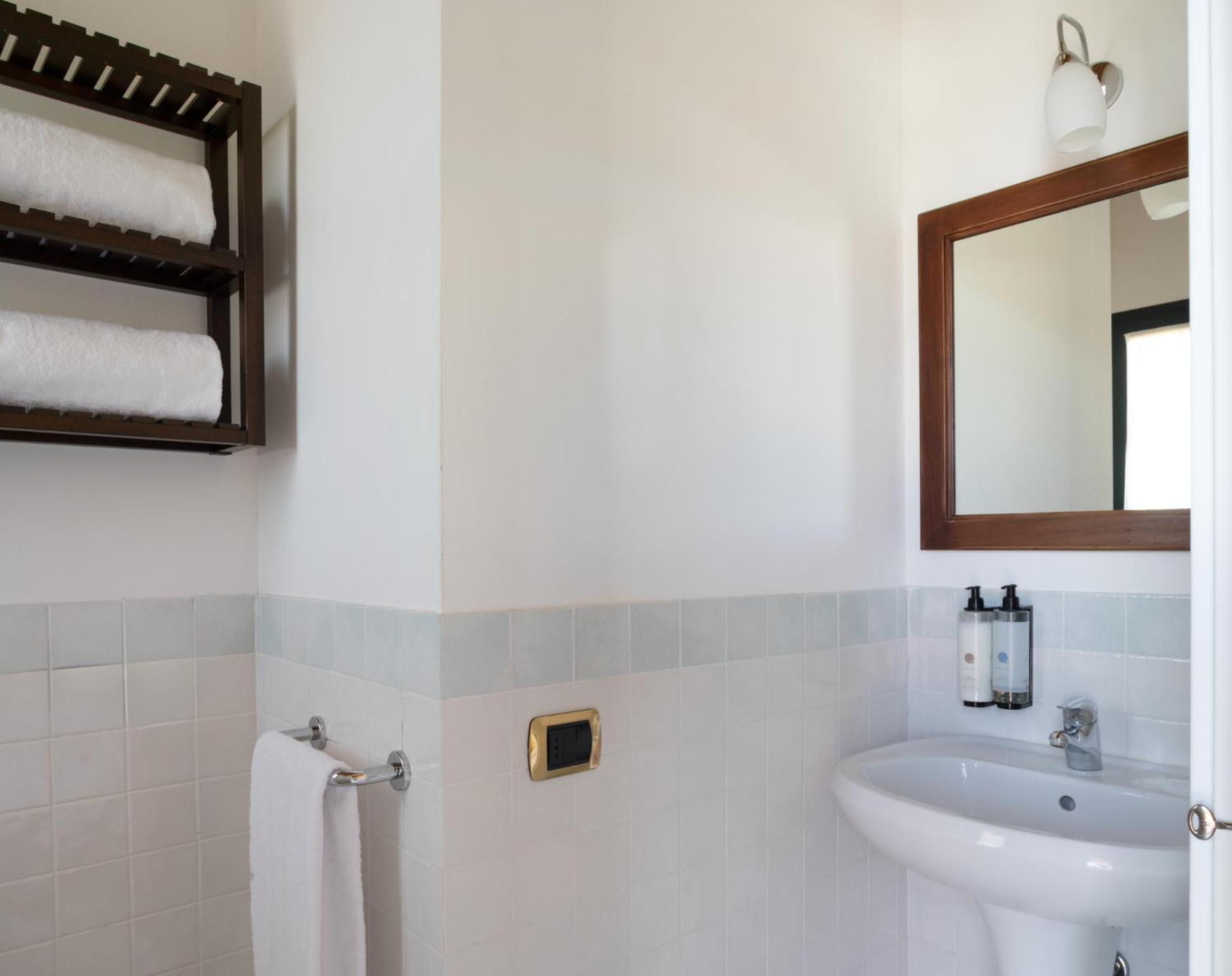 Suite Standard con 2 Camere da Letto, Terrazza e Vista Lago