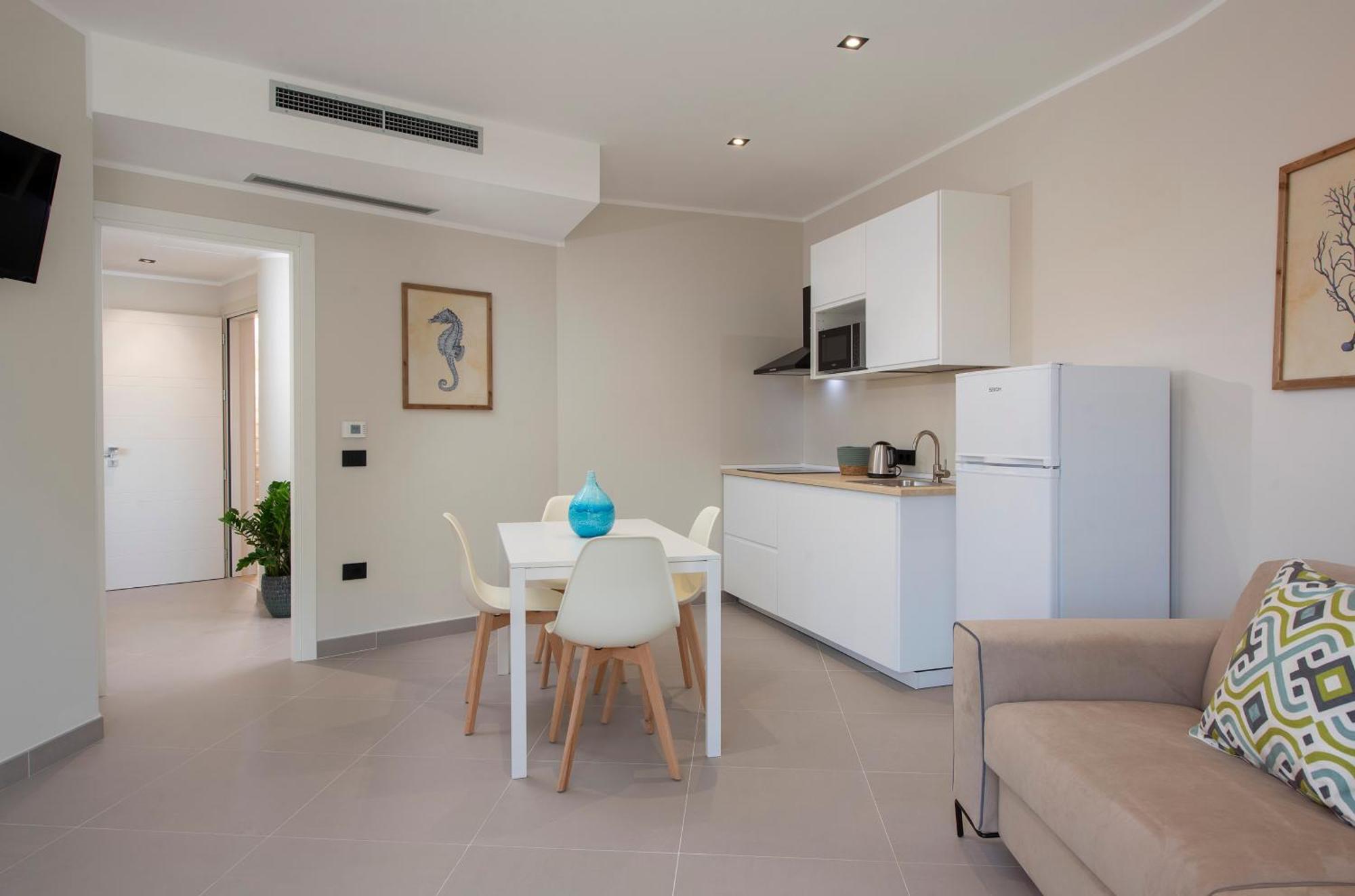 One-Bedroom Apartment,1553999509:JPEG