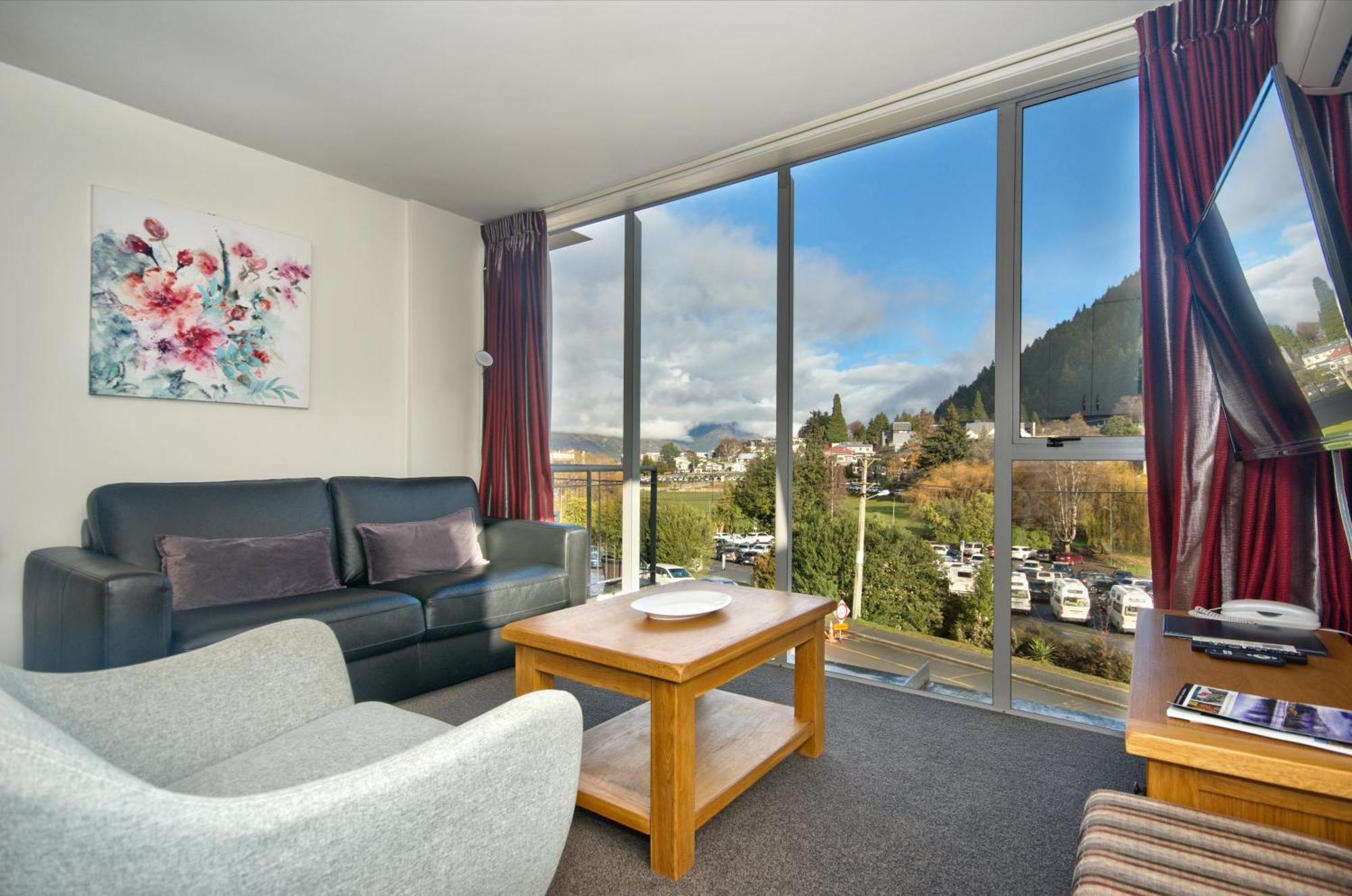 One Bedroom Apartment