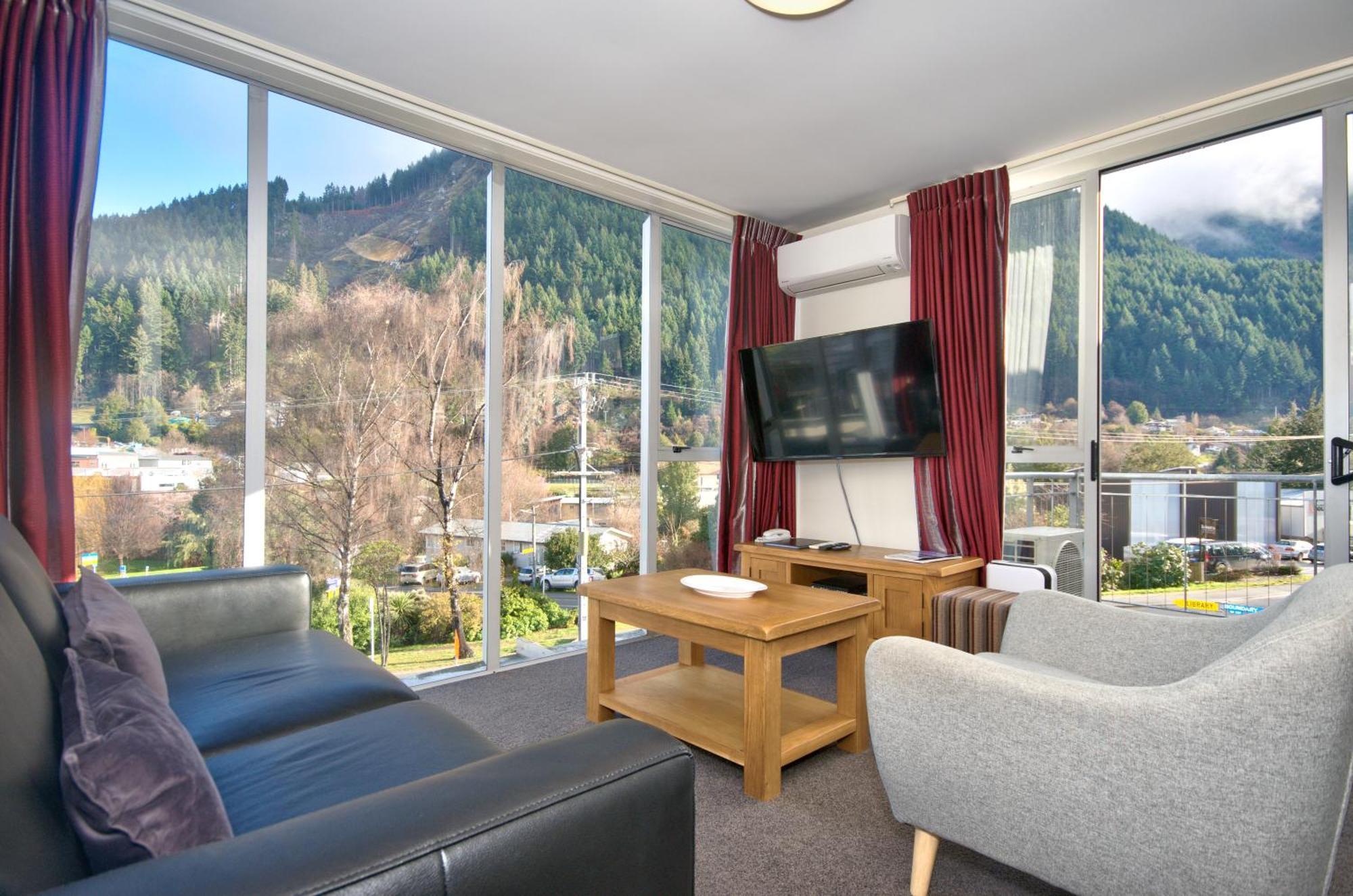 One Bedroom Apartment
