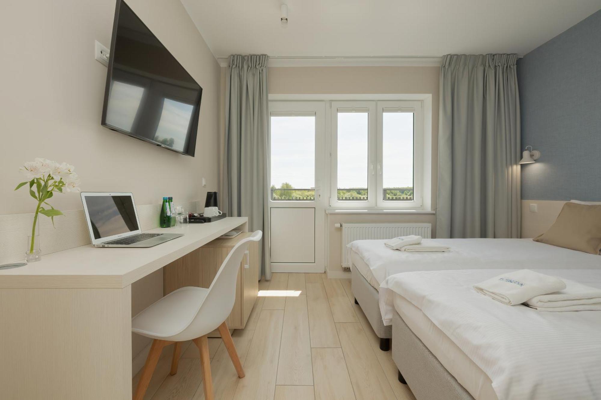 Double or Twin Room Bathroom