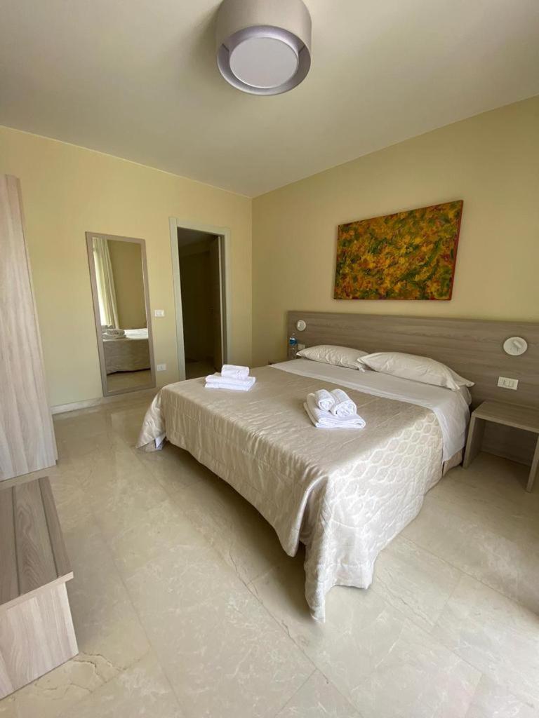 Penthouse Apartment,1596140569:JPEG