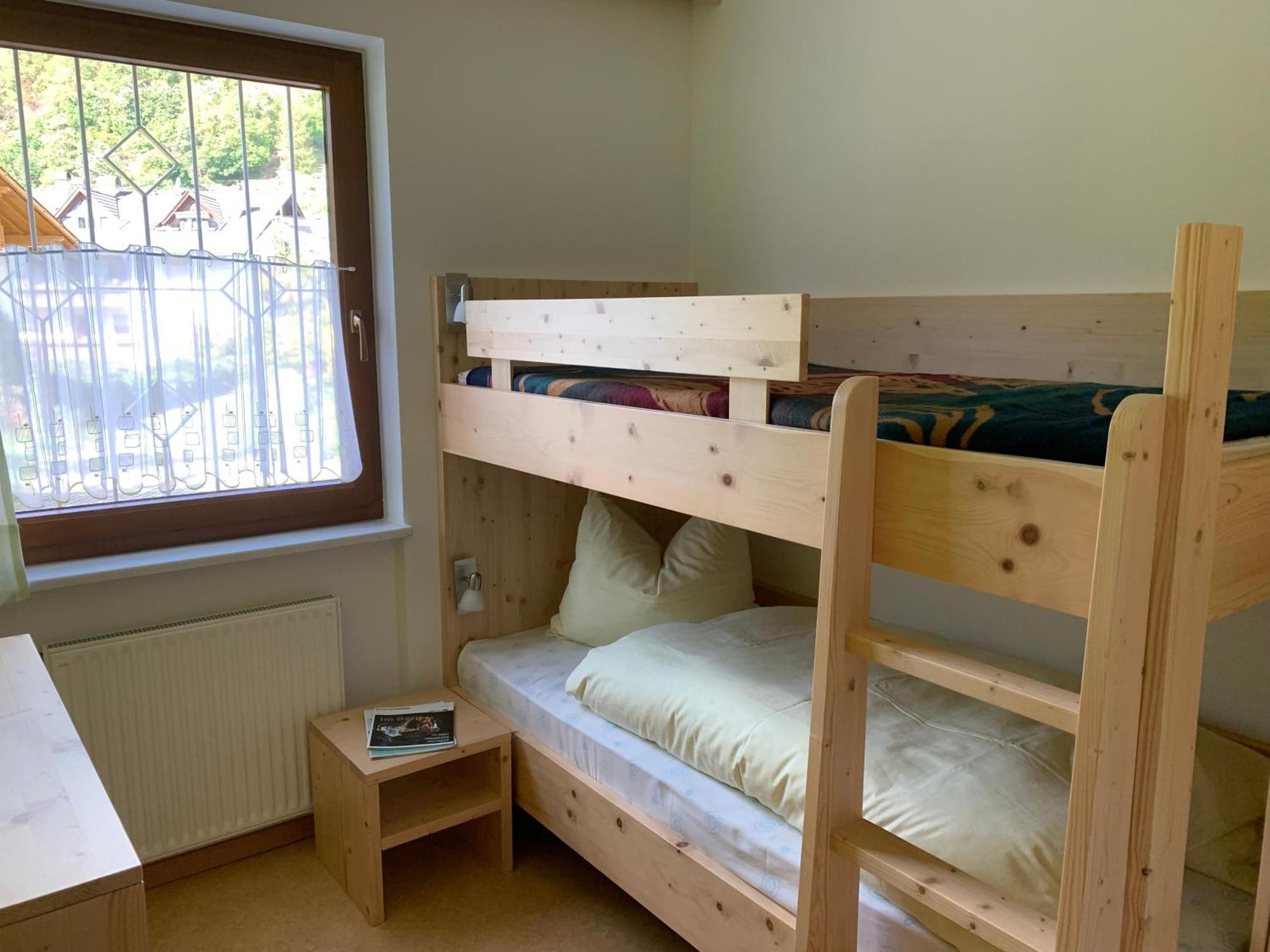 Apartment mit 2 Schlafzimmern und Terrasse