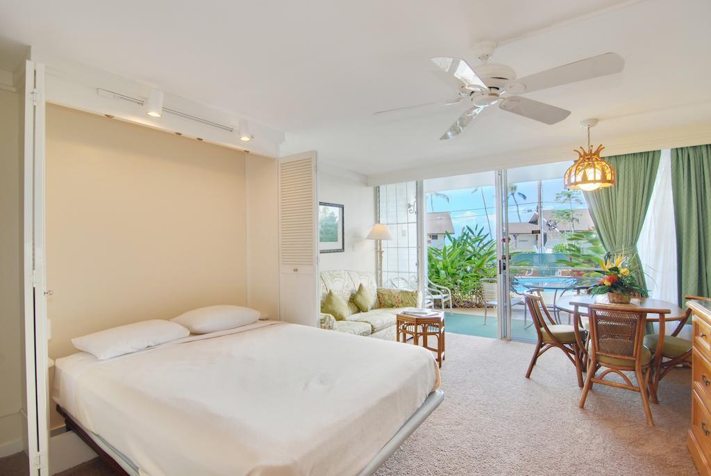 Studio Pool or Garden View