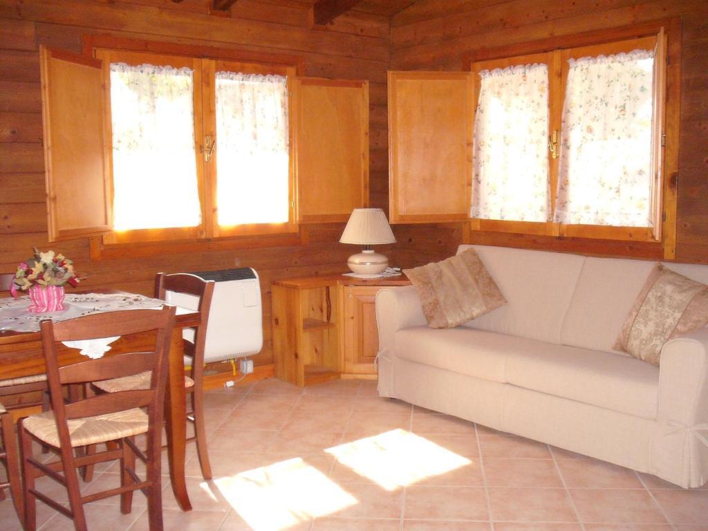 Two-Bedroom Apartment,1584519828:JPEG