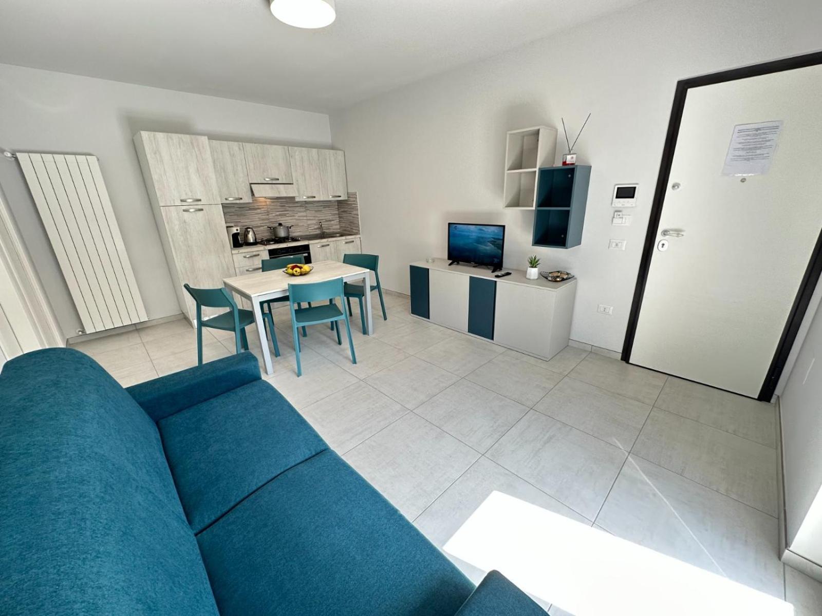 Apartment Terrace,1573359182:JPEG
