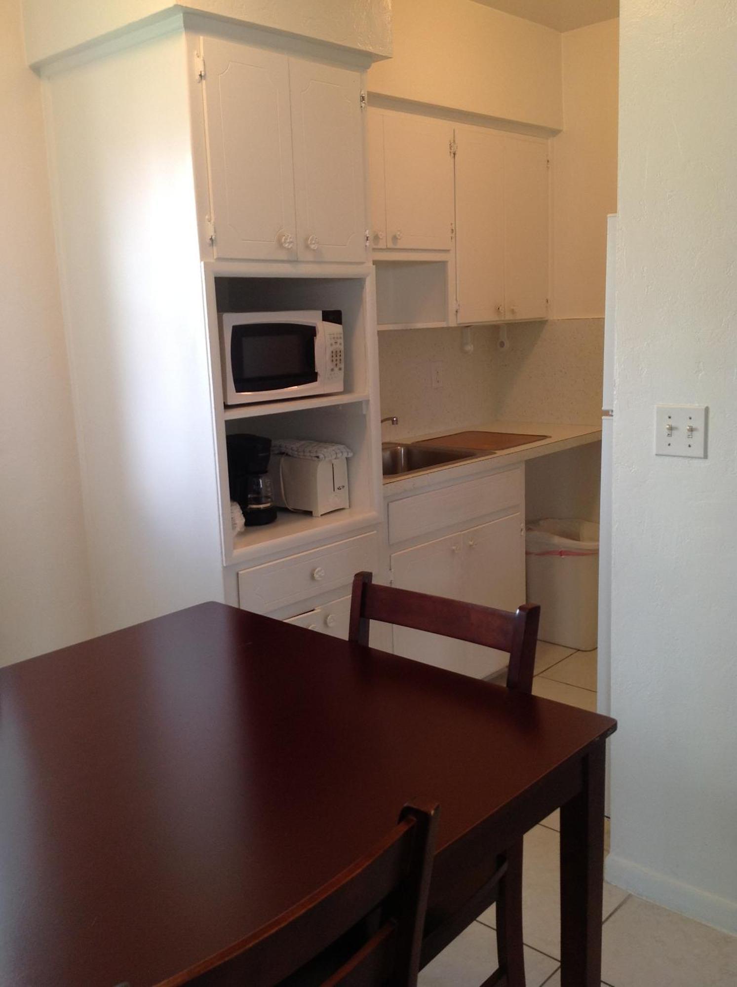 One-Bedroom King Suite