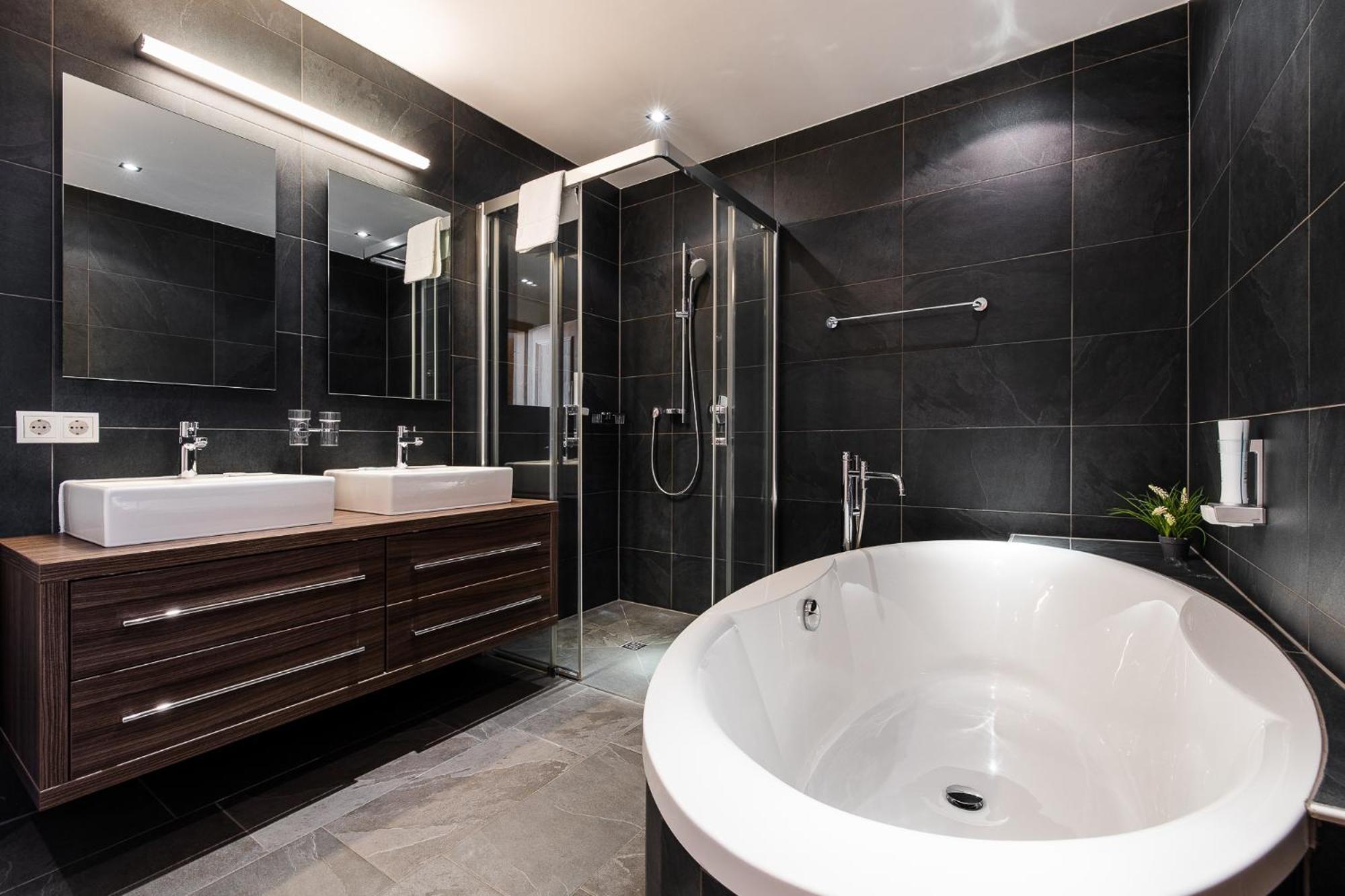 Four-Bedroom Apartment Type 4B