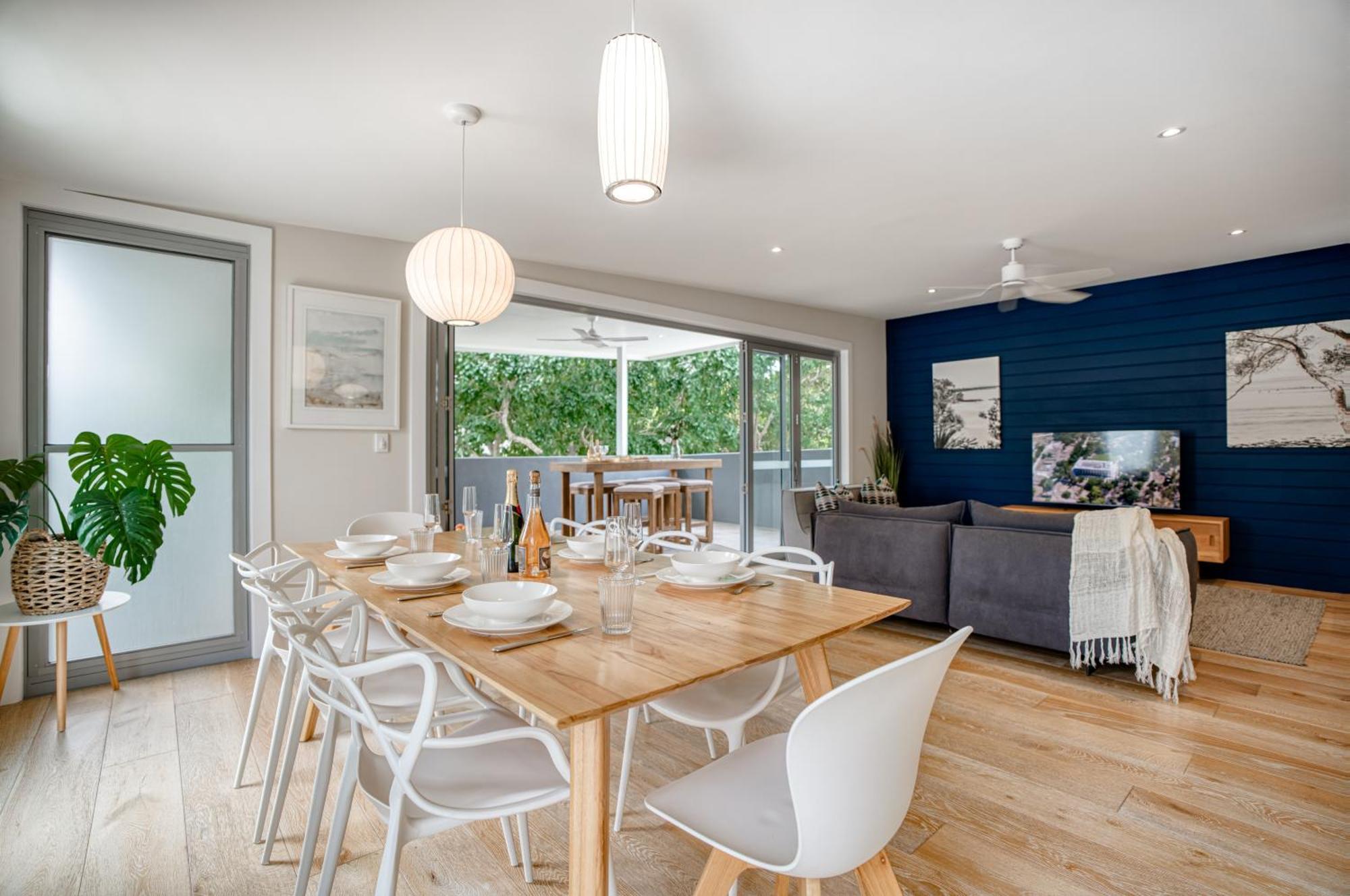 One-Bedroom Luxury Hastings Suite