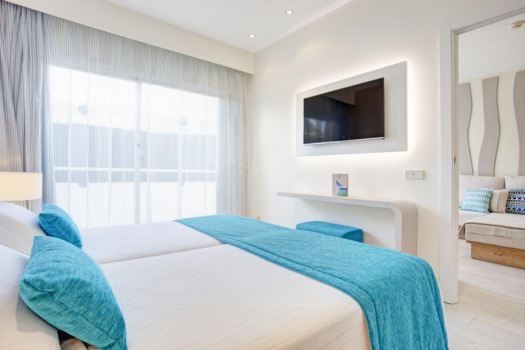 One-Bedroom Apartment,255851893:JPEG