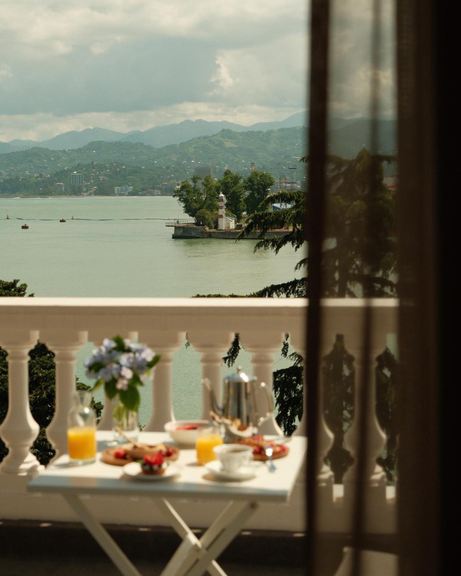 Studio Terrace