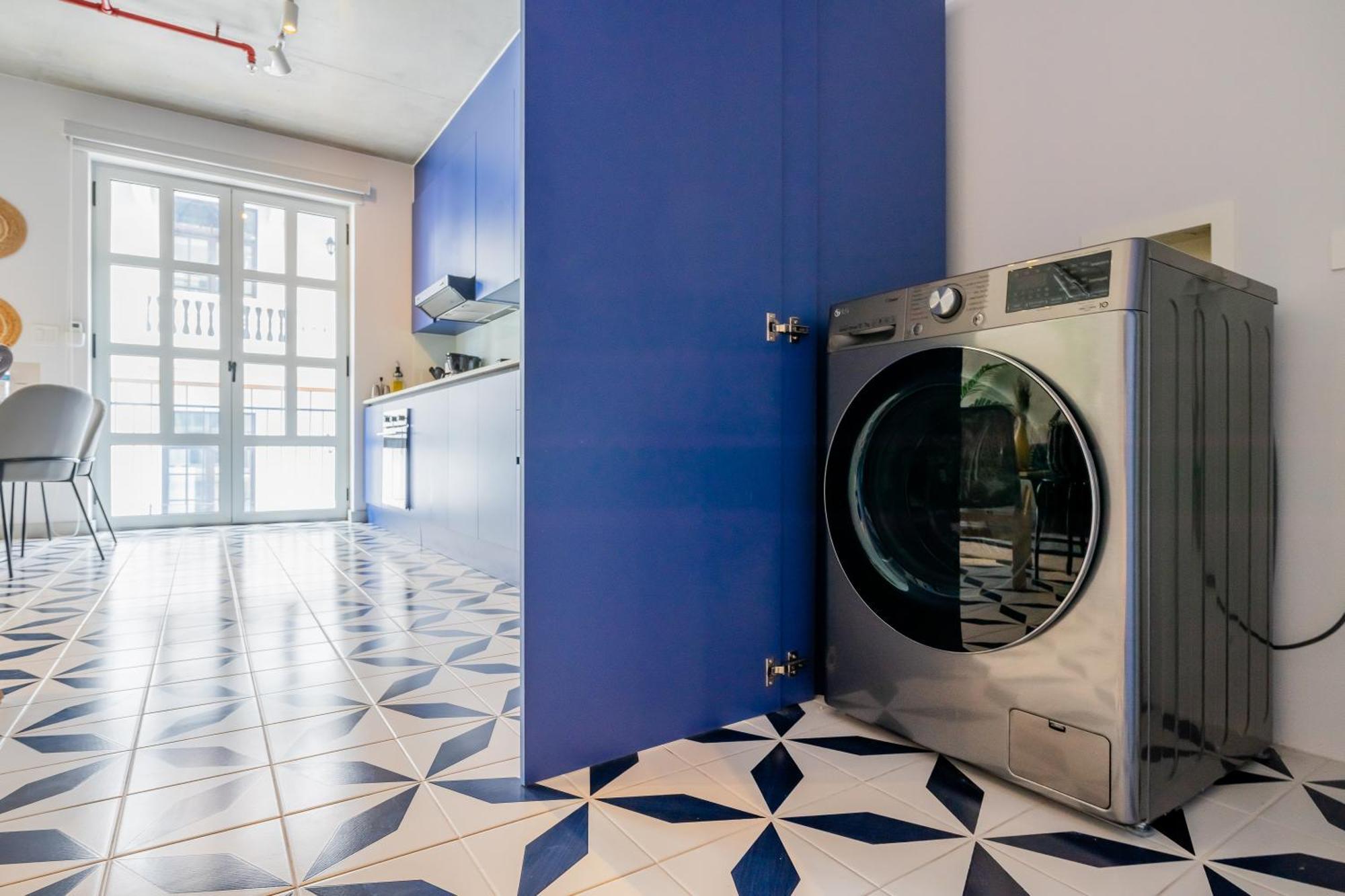 Two-Bedroom Deluxe Apartment with Balcony