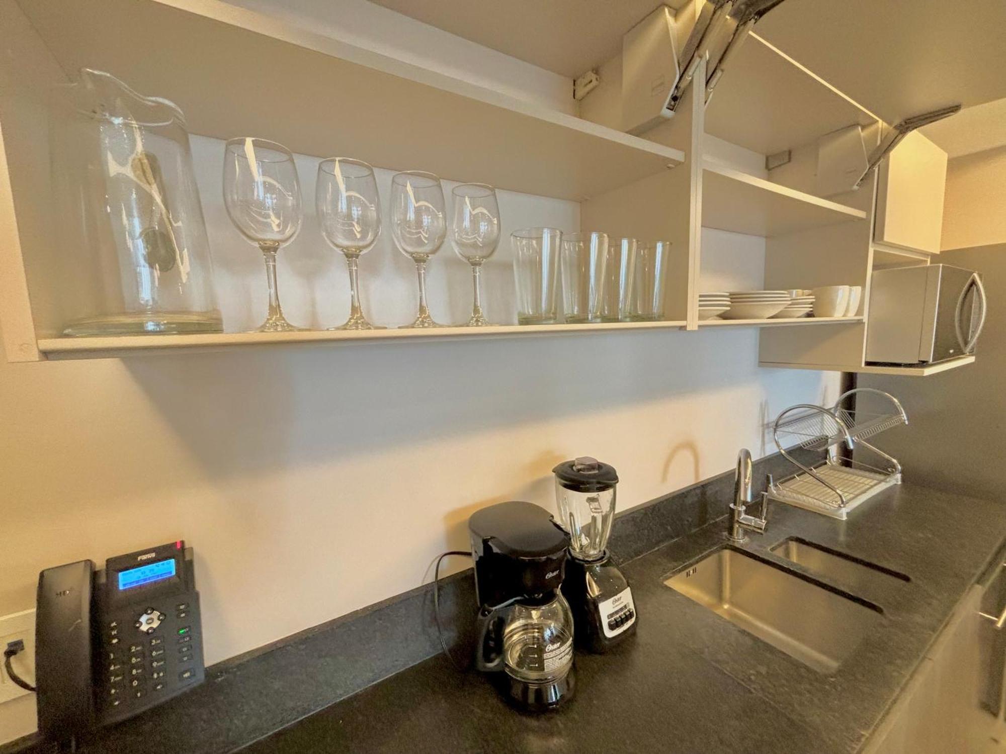 Superior One-Bedroom Apartment,1603789341:JPEG