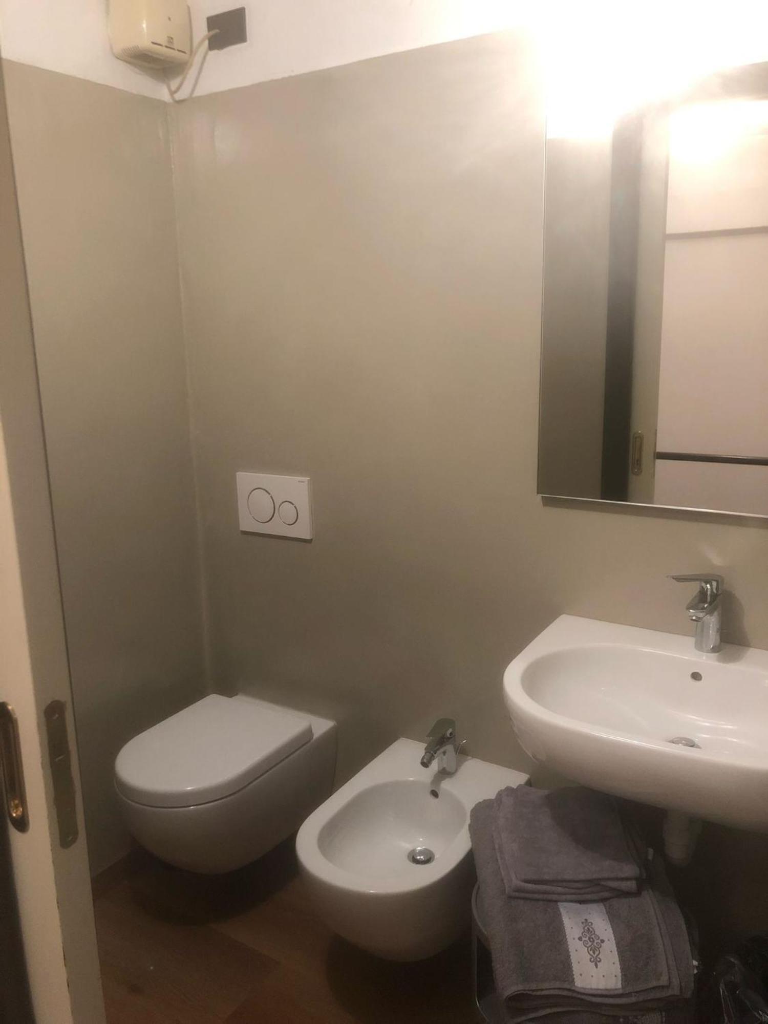 One-Bedroom Apartment,1607234794:JPEG