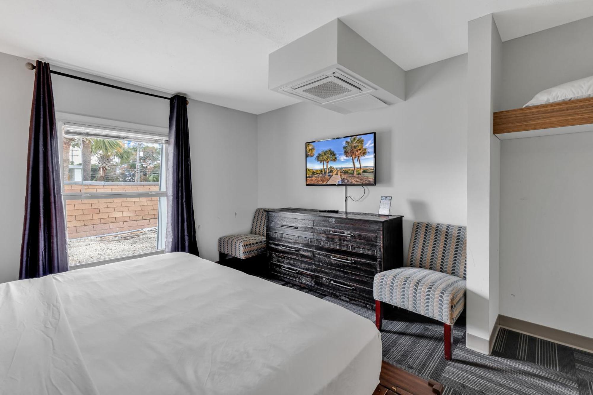 Queen Suite