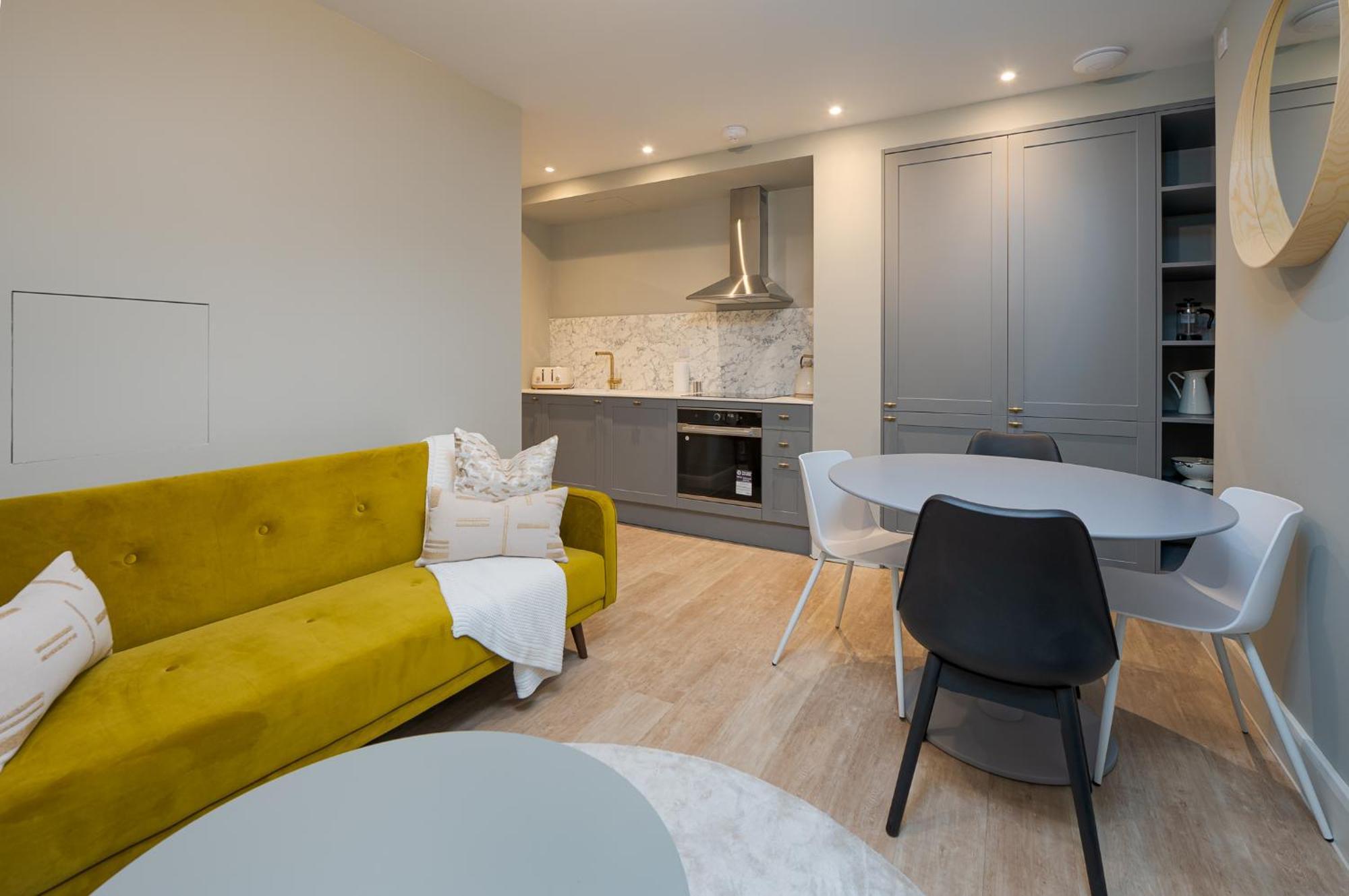 One-Bedroom Apartment