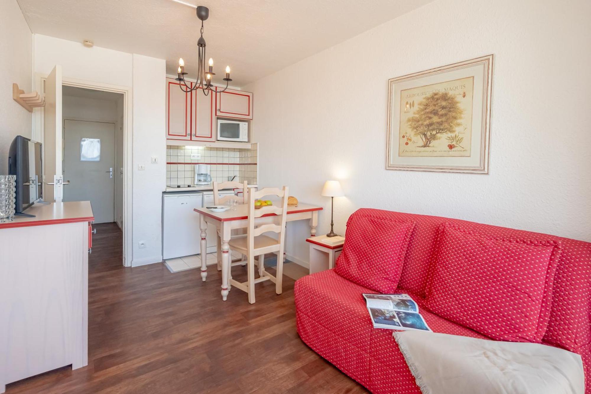 Studio with Balcony (2 People)