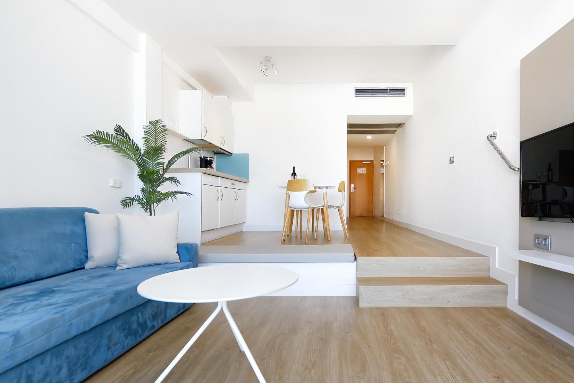 Junior Suite (2 Adults)