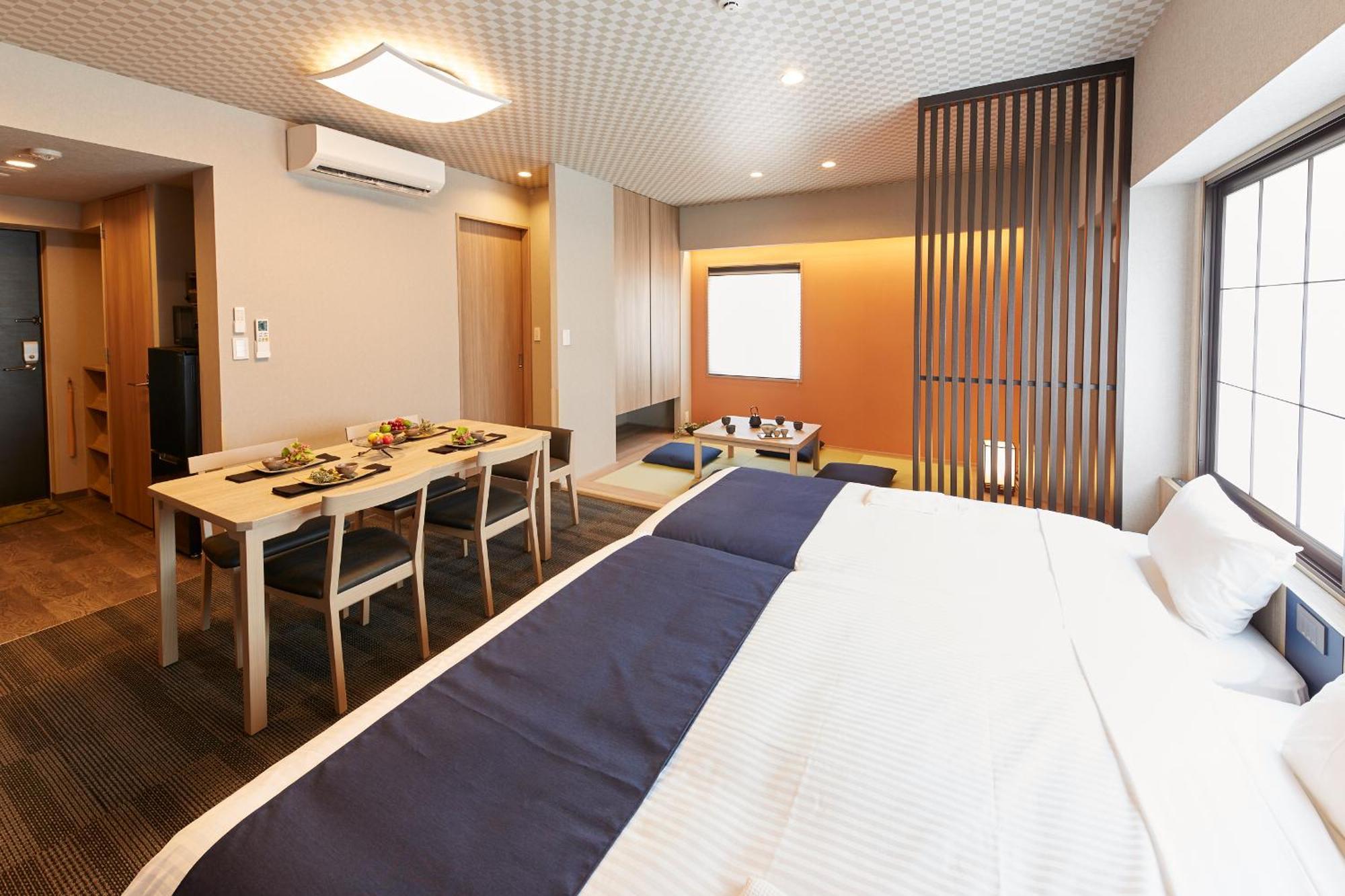 Deluxe Japanese Room Washing Machine