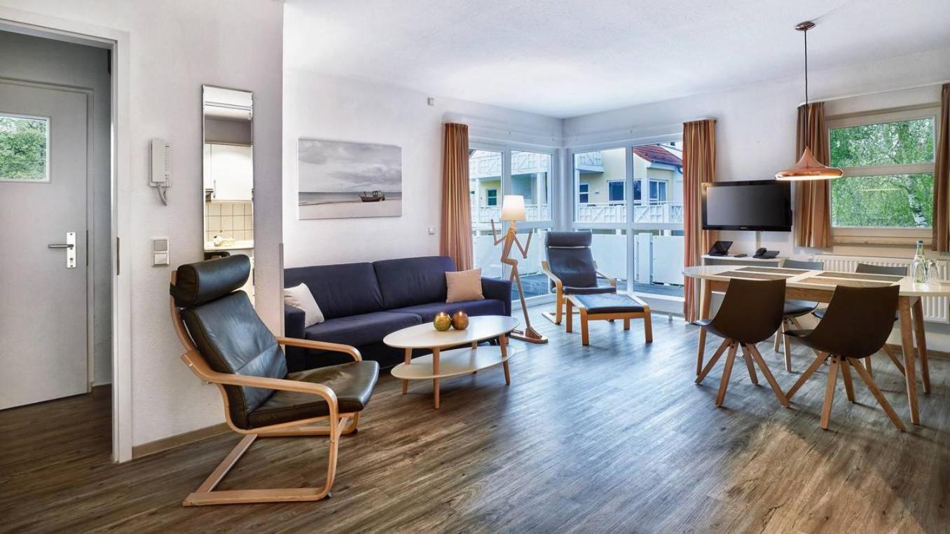 One-Bedroom Apartment with Sauna