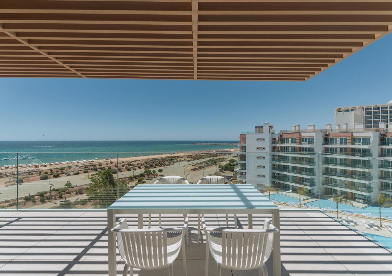 Two-Bedroom Apartment with Rooftop Jacuzzi,1627875086:JPEG