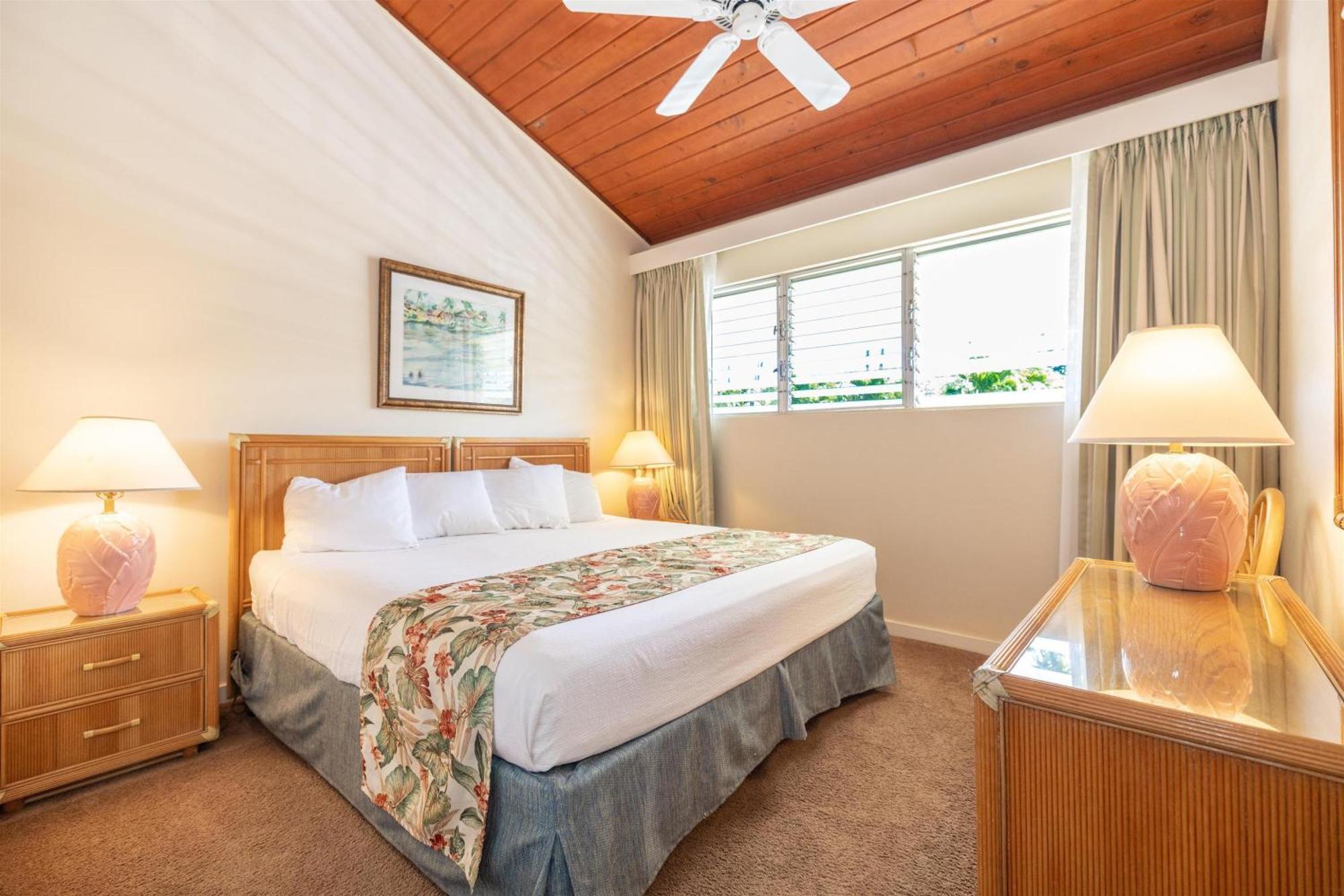 One-Bedroom Apartment Beach Front