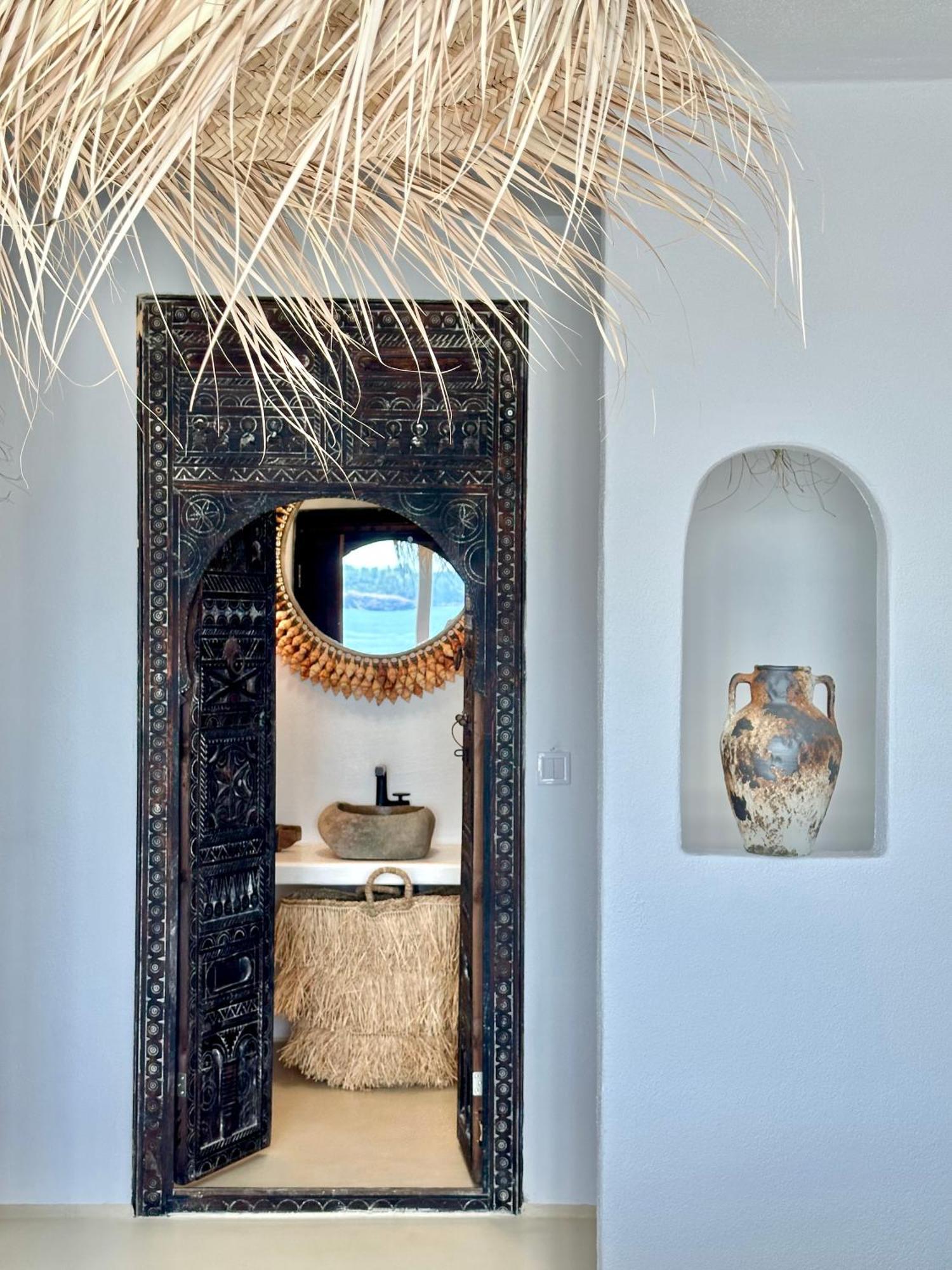 One-Bedroom Apartment Sea View