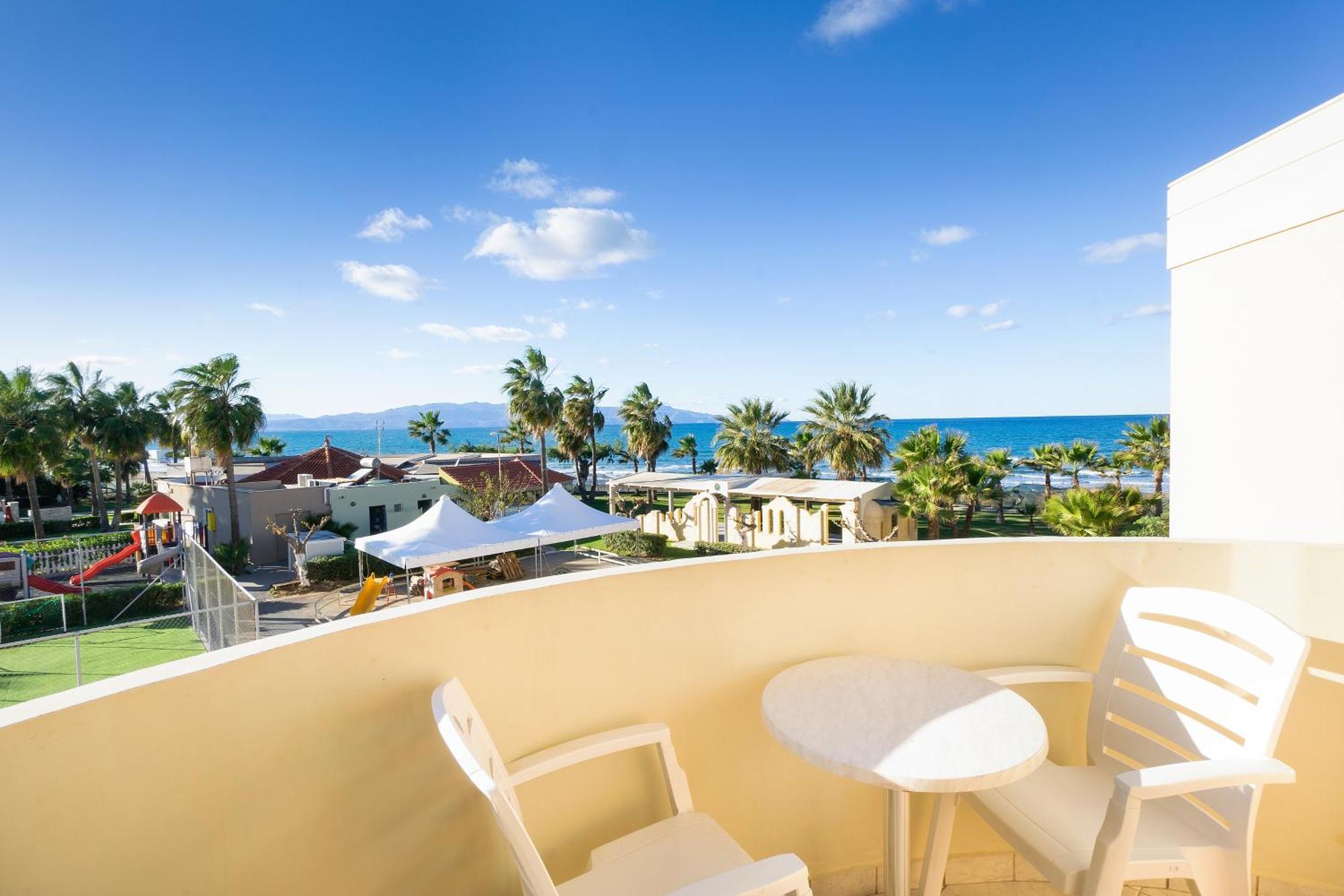 One-Bedroom Apartment with Sea View,1631563377:JPEG